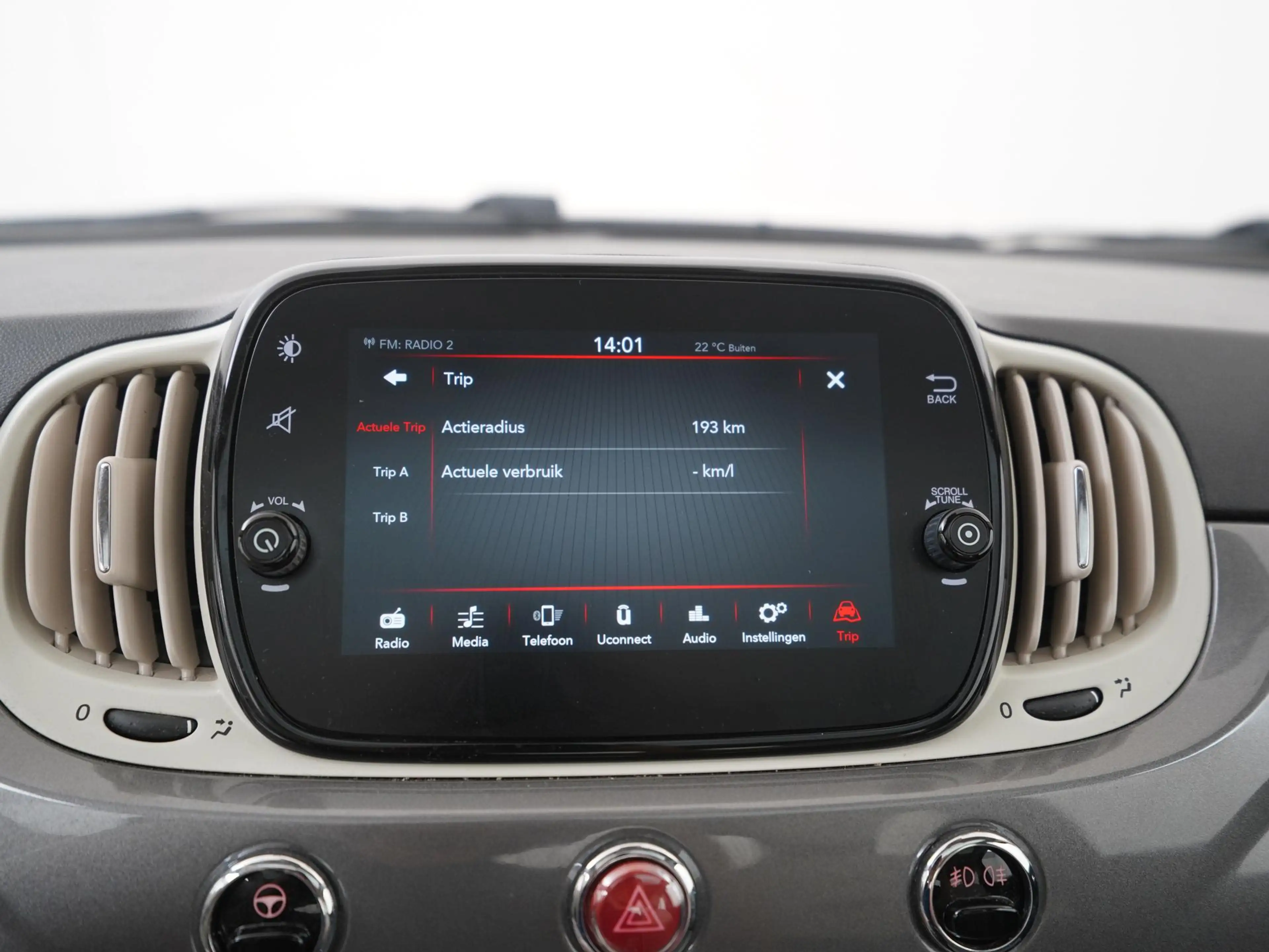 Fiat 500 1.0 Hybrid Lounge | Panoramadak | Zondag Open! — photo 18