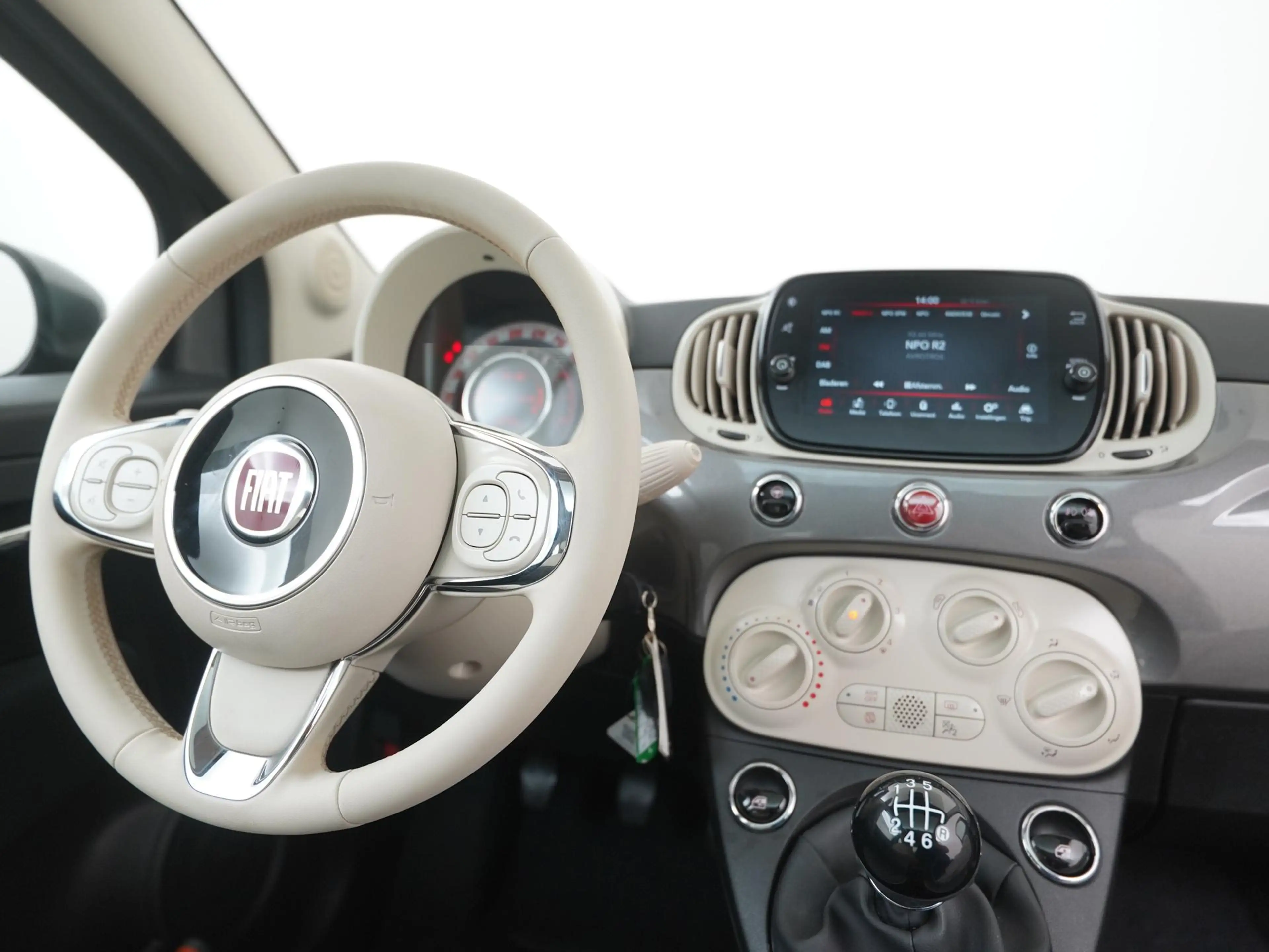 Fiat 500 1.0 Hybrid Lounge | Panoramadak | Zondag Open! — photo 5