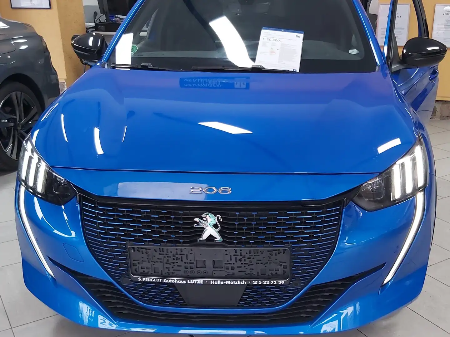 Peugeot 208 e-GT Allwetter-ALU ,SHZ, Navi ,wenig Kilometer, Bleu - 2