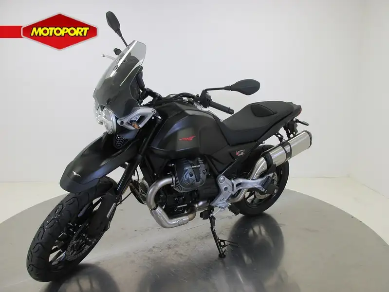 Moto Guzzi V 85 TT - foto 3