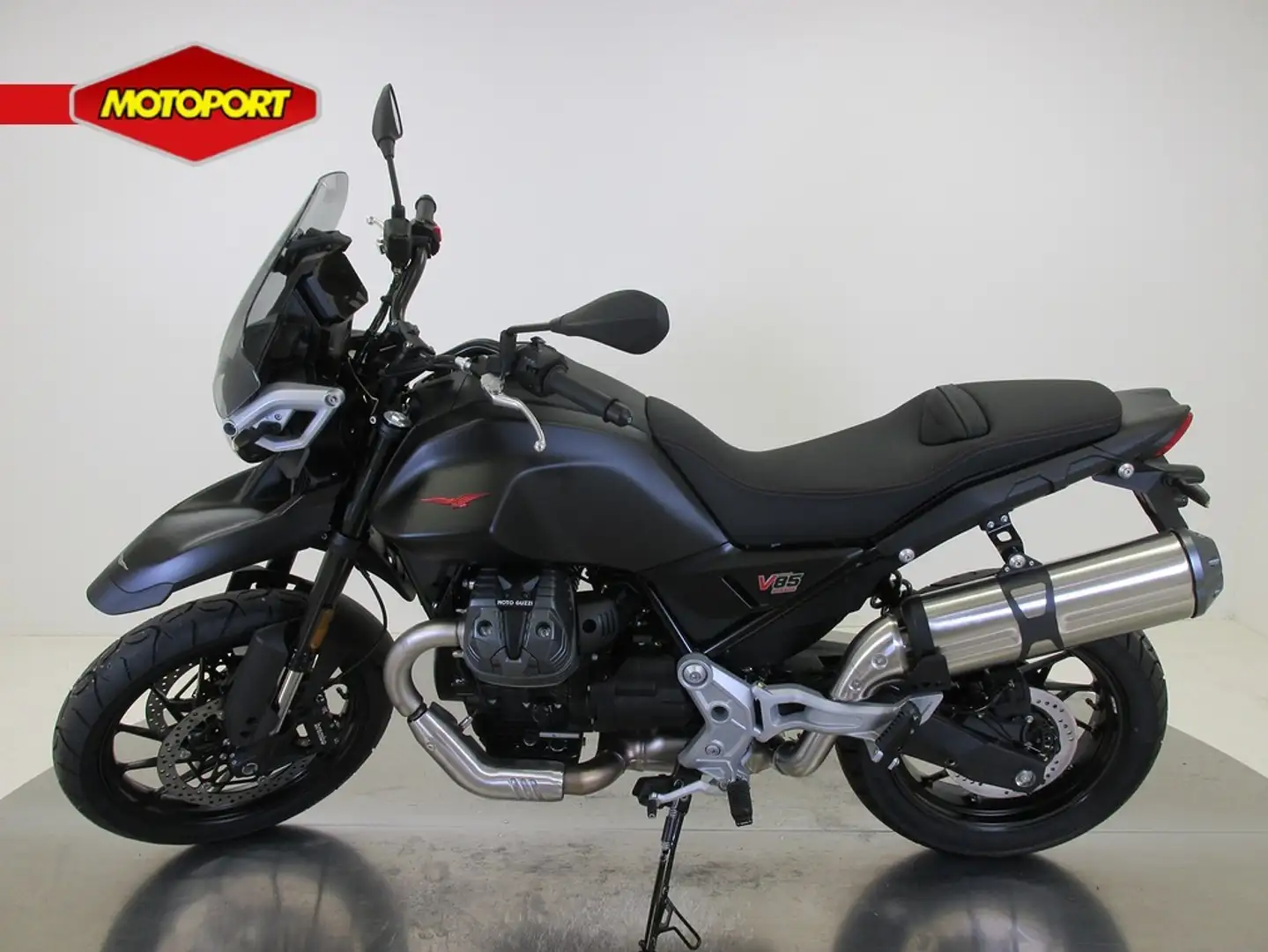Moto Guzzi V 85 TT STRADA Black - 2