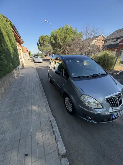 Lancia Musa 1.9 Mtj Platino 2008, foto 8