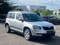 Skoda Yeti 2.0 TDI Active Outdoor 4x4 1.Hand AHK Argent - thumbnail 3