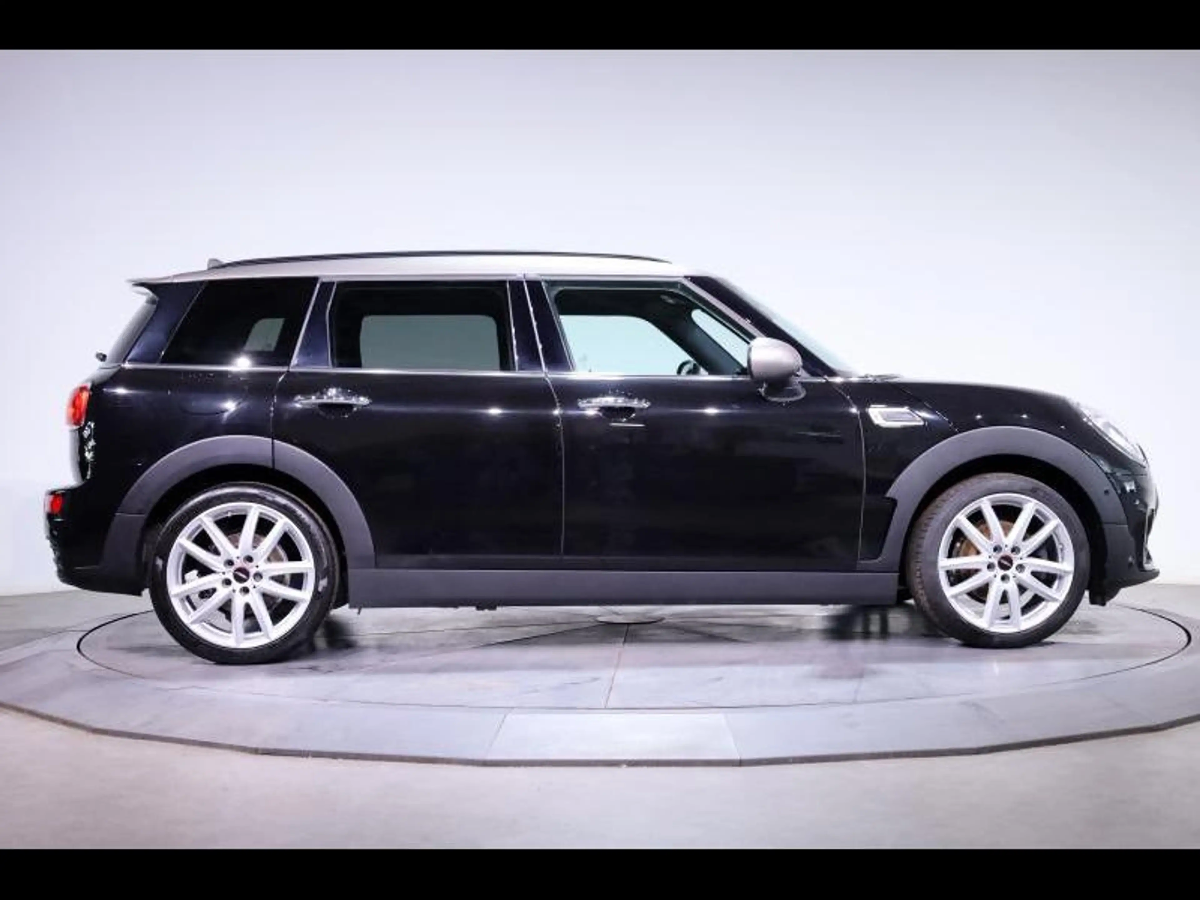 MINI Cooper Clubman — photo 4
