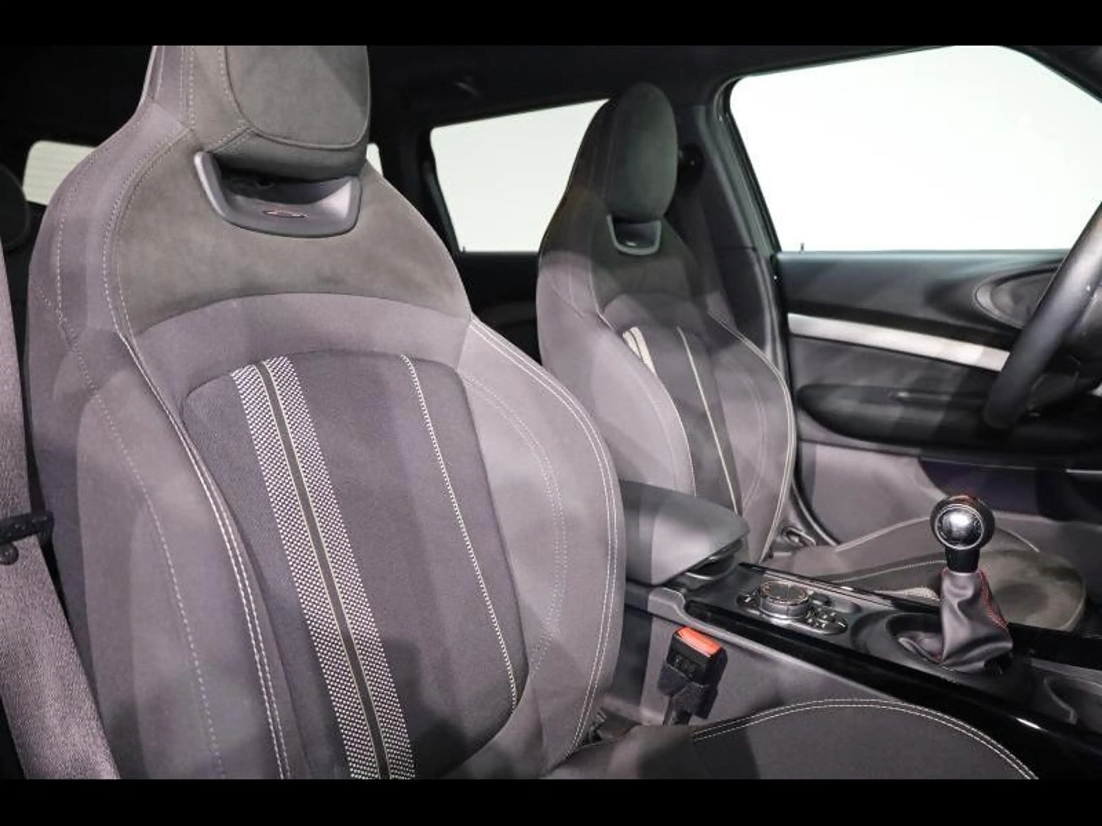 MINI Cooper Clubman — photo 12