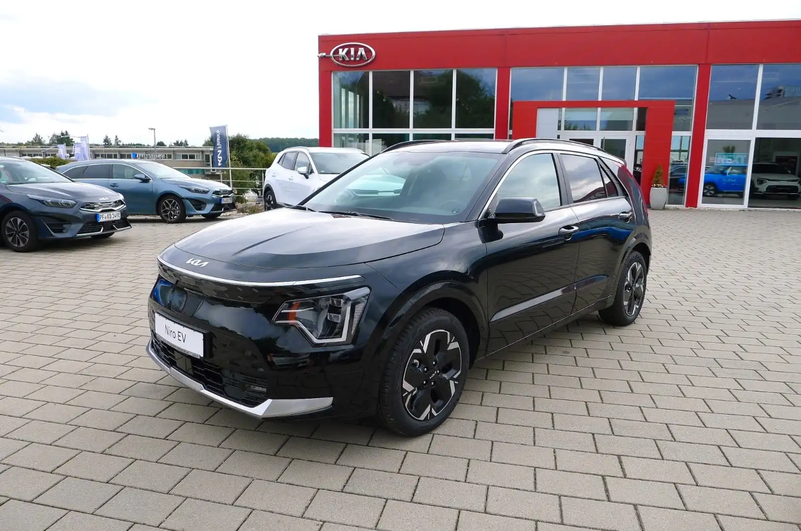 Kia Niro 64,8 kWh Inspiration/ WP/V2L Schwarz - 1