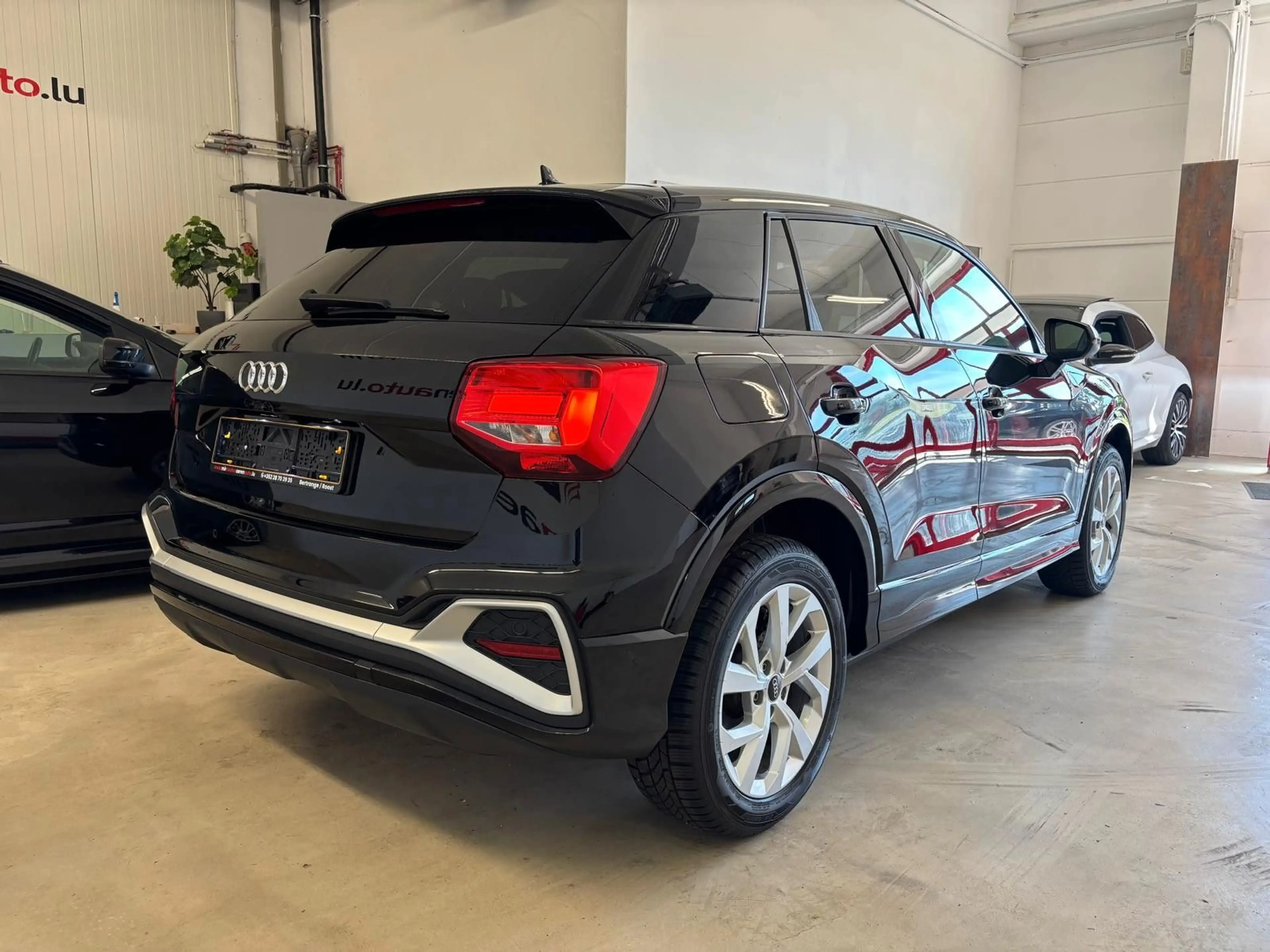 Audi Q2 35 TFSI S line**NAVI**R-KAMERA**SHZ** — photo 6