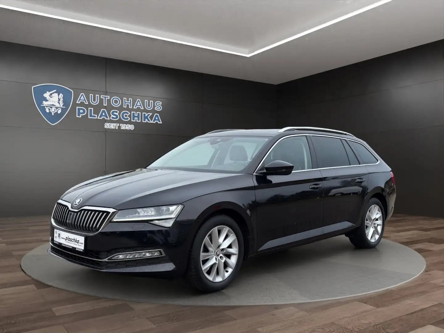Skoda Superb C. 2.0 TDI DSG Style APP+NAVI+LED+SHZ+PDC Klima Schwarz - 1
