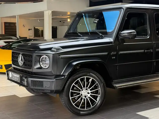 Mercedes-Benz G-Class view 3