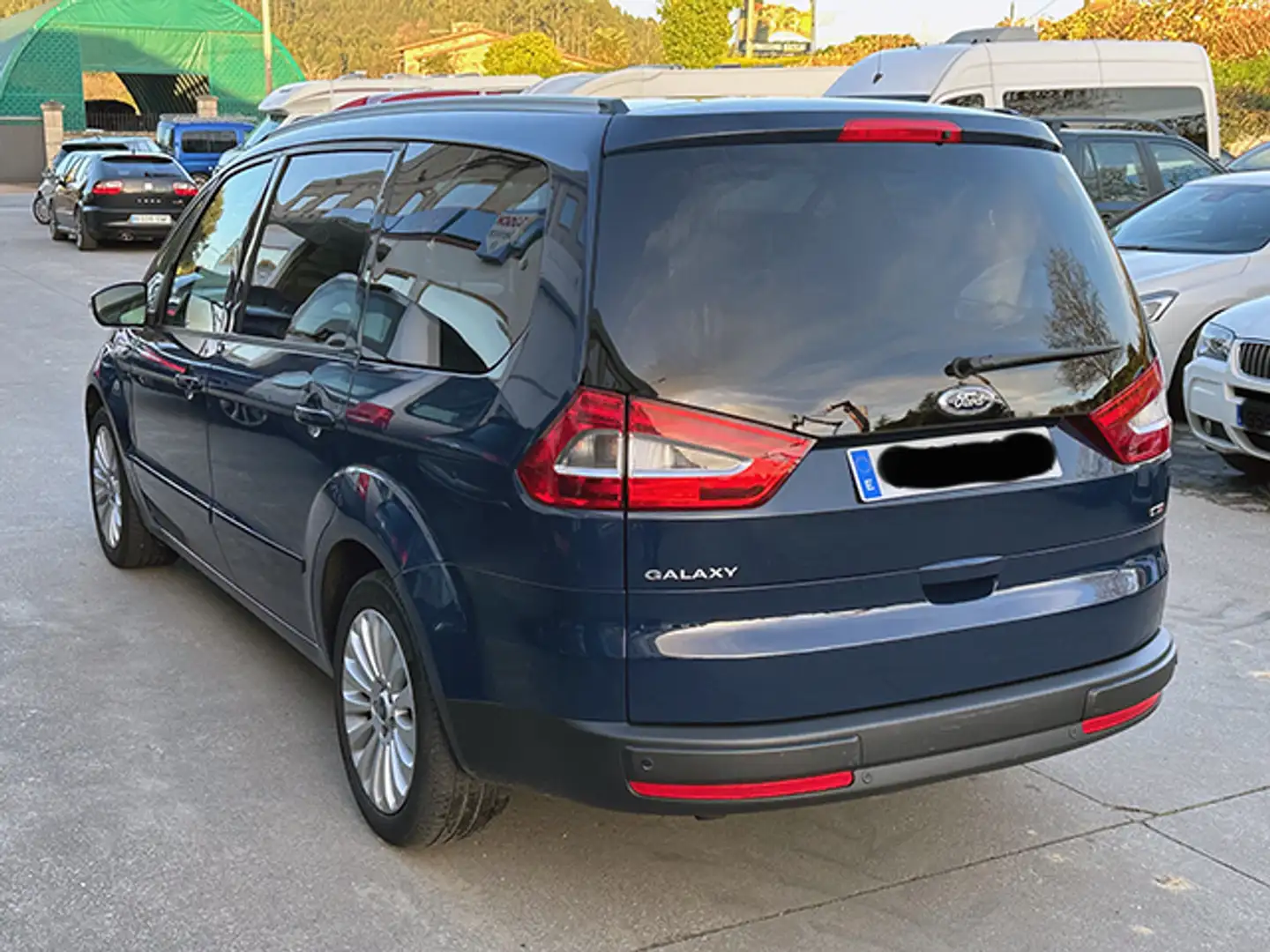 Ford Galaxy 2.0TDci Titanium Blau - 2
