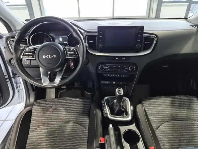 Kia Ceed view 9