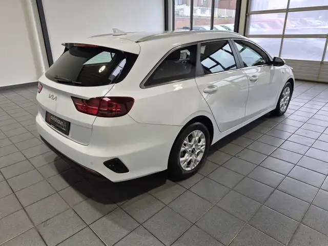 Kia Ceed view 5