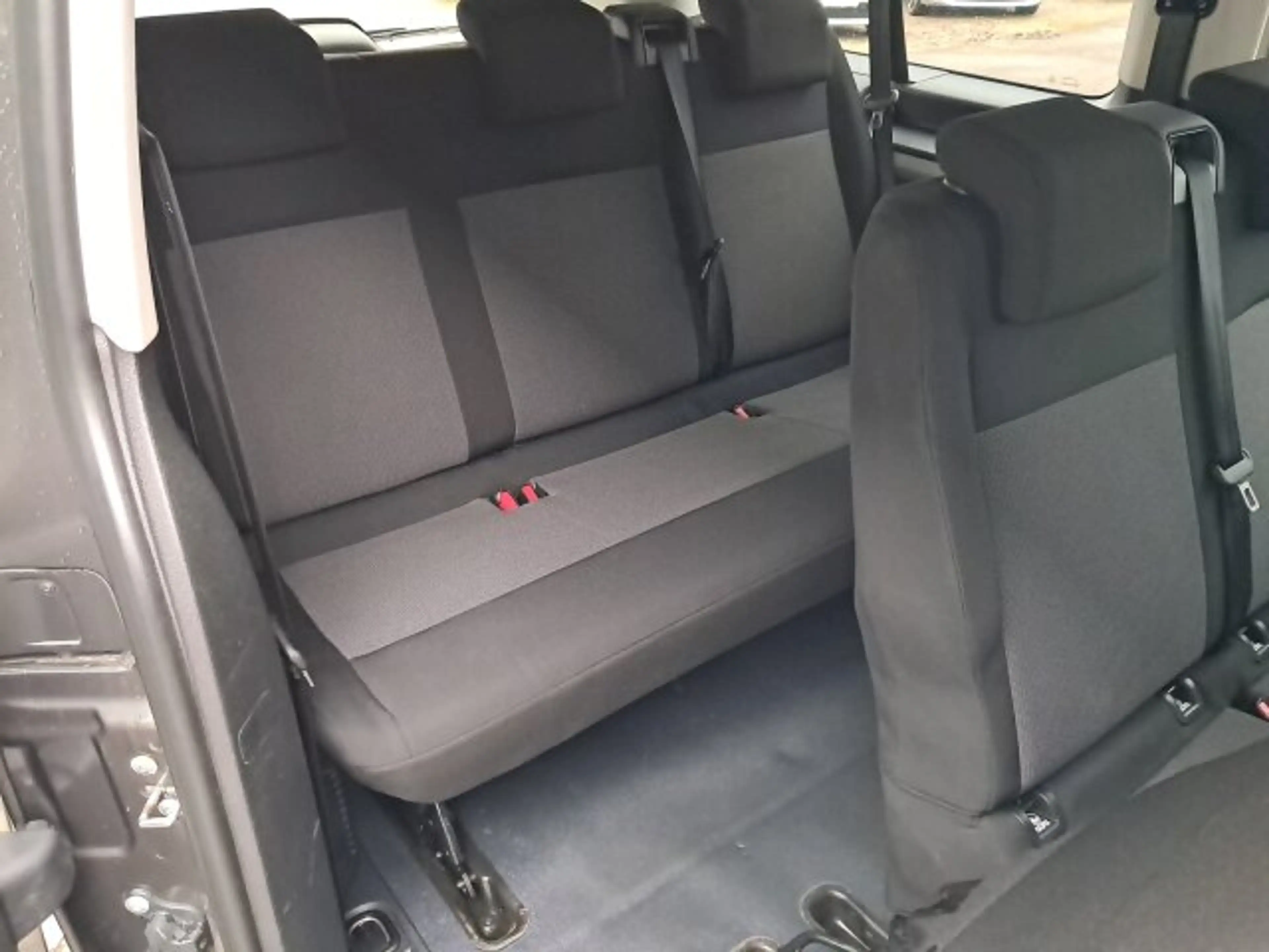Opel Zafira Life Vivaro Kombi 1.5 D L 9-Sitzer Klima DAB-Tuner — photo 16