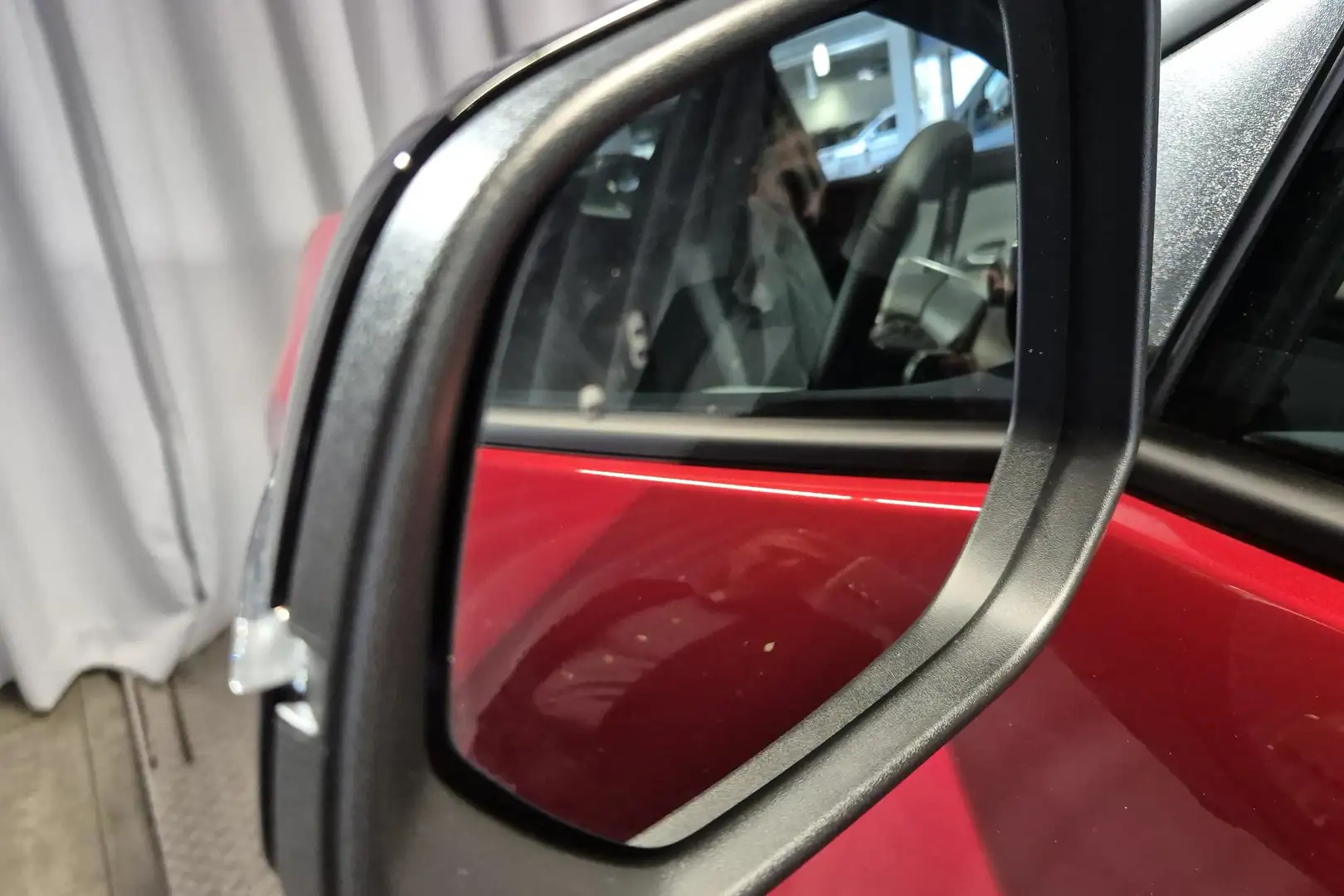 Ford Explorer Premium Extended Range RWD 77 kWh Rood - 2