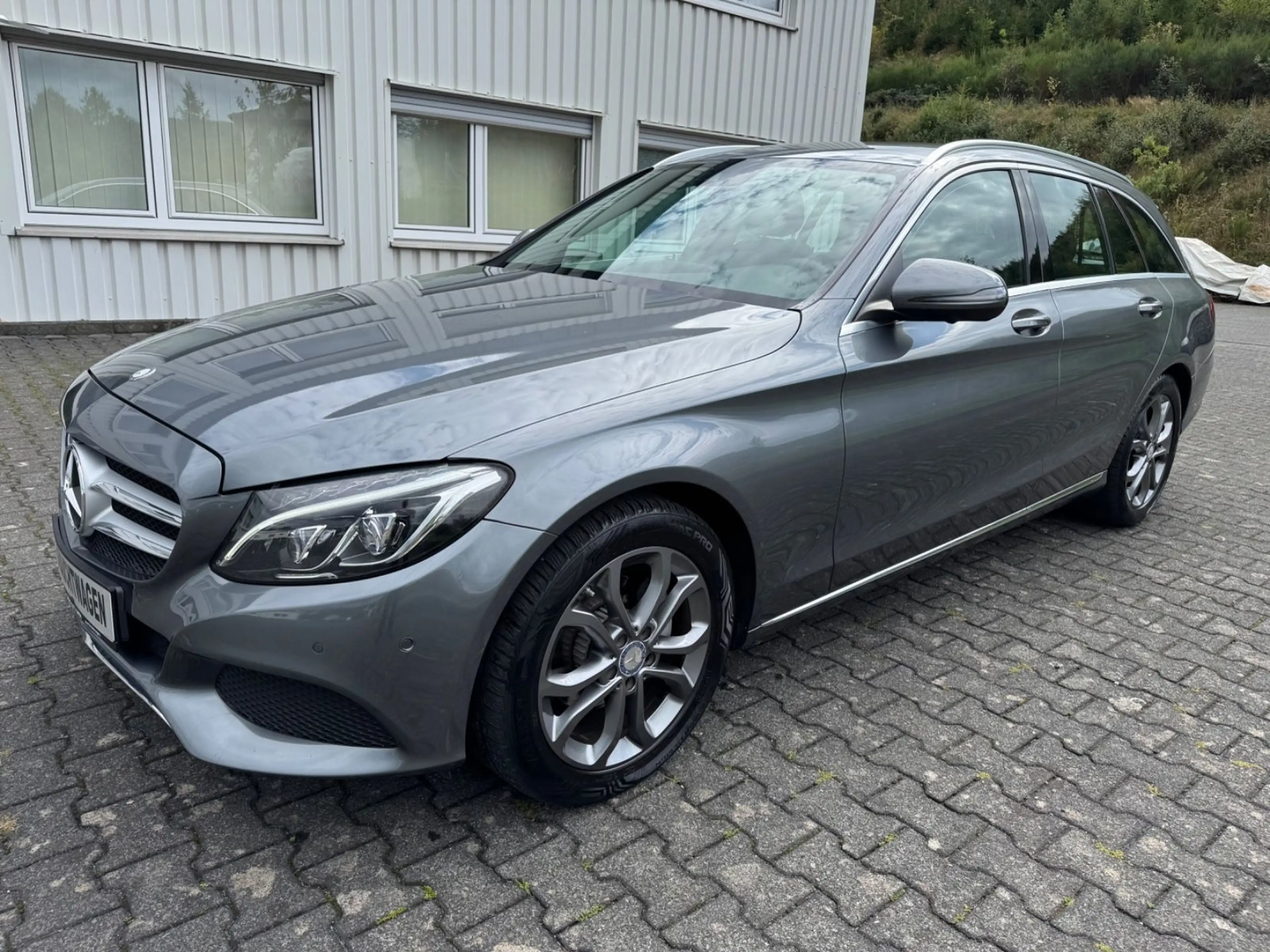 Mercedes-Benz C 180 Avantgarde-LED-AHK-Teilleder-360°-Kamera — photo 5