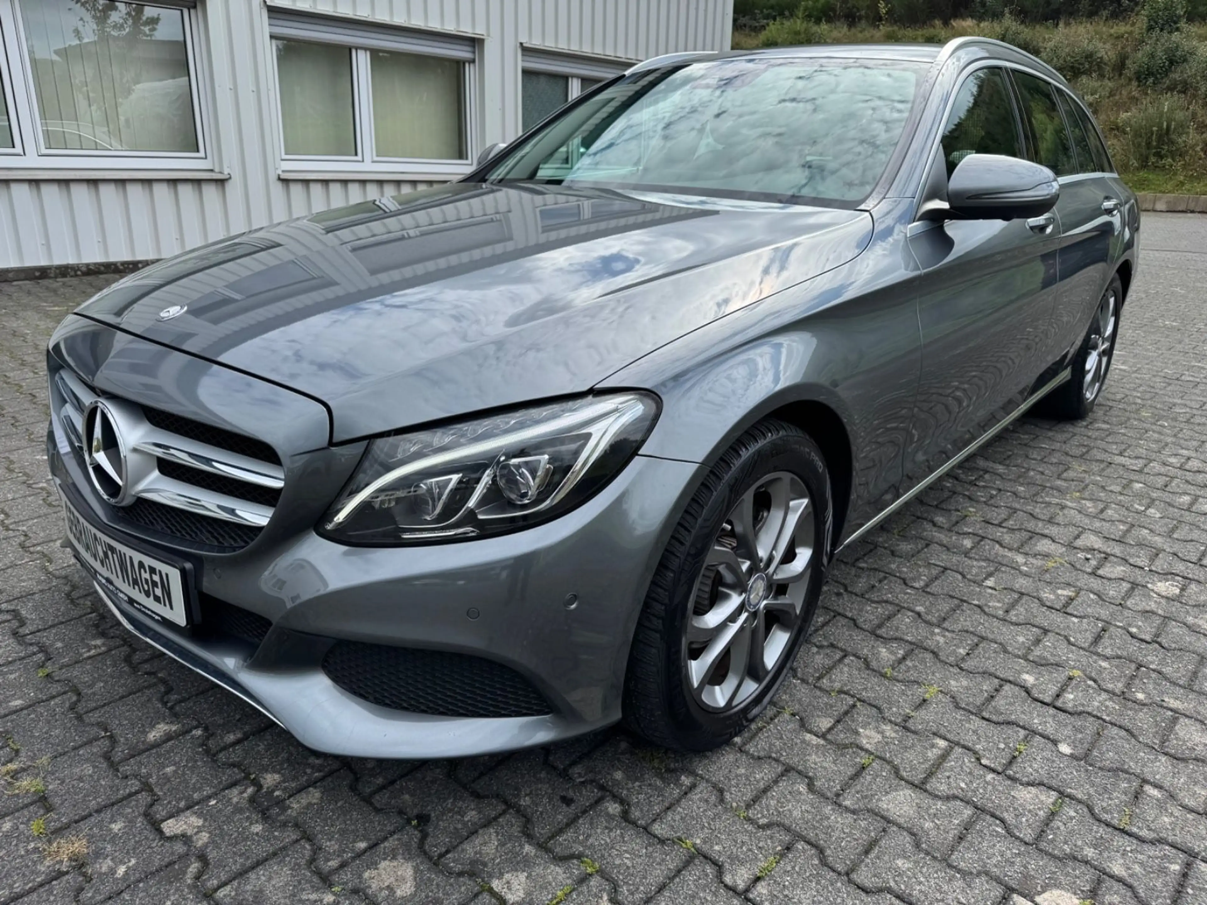 Mercedes-Benz C 180 Avantgarde-LED-AHK-Teilleder-360°-Kamera — photo 3