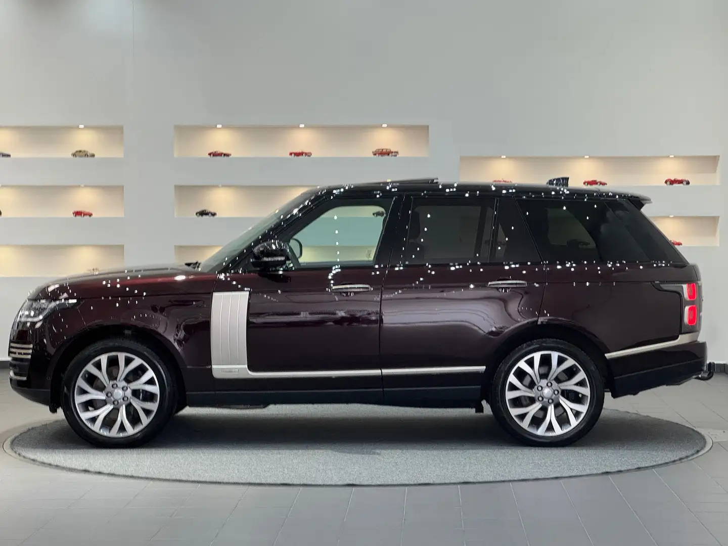 Land Rover Range Rover P400e PHEV AWD Autobiography Fifty Sondermodell Rot - 2