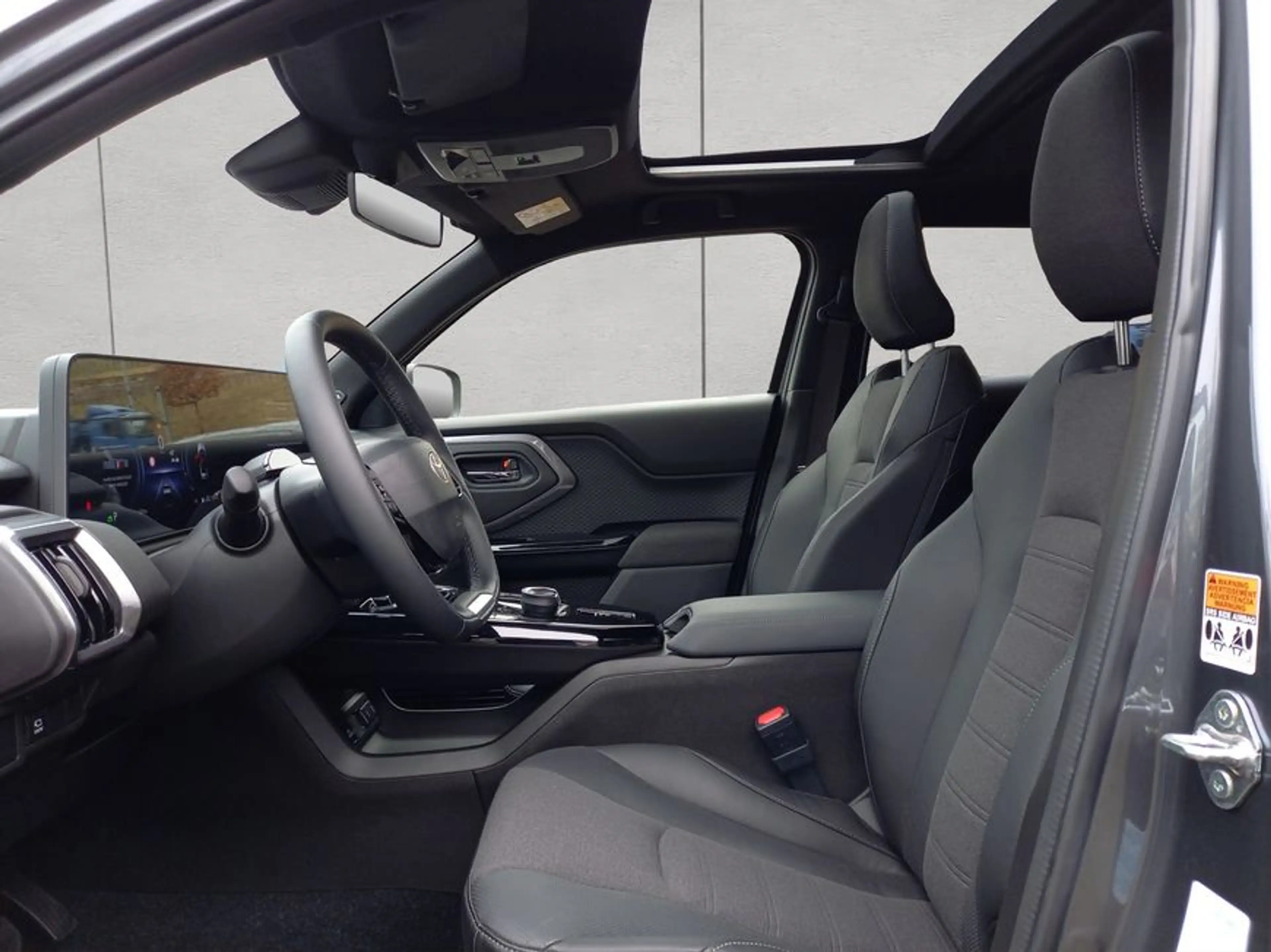 Toyota Urban Cruiser 61kWh Lounge 360° Keyless LED — photo 11