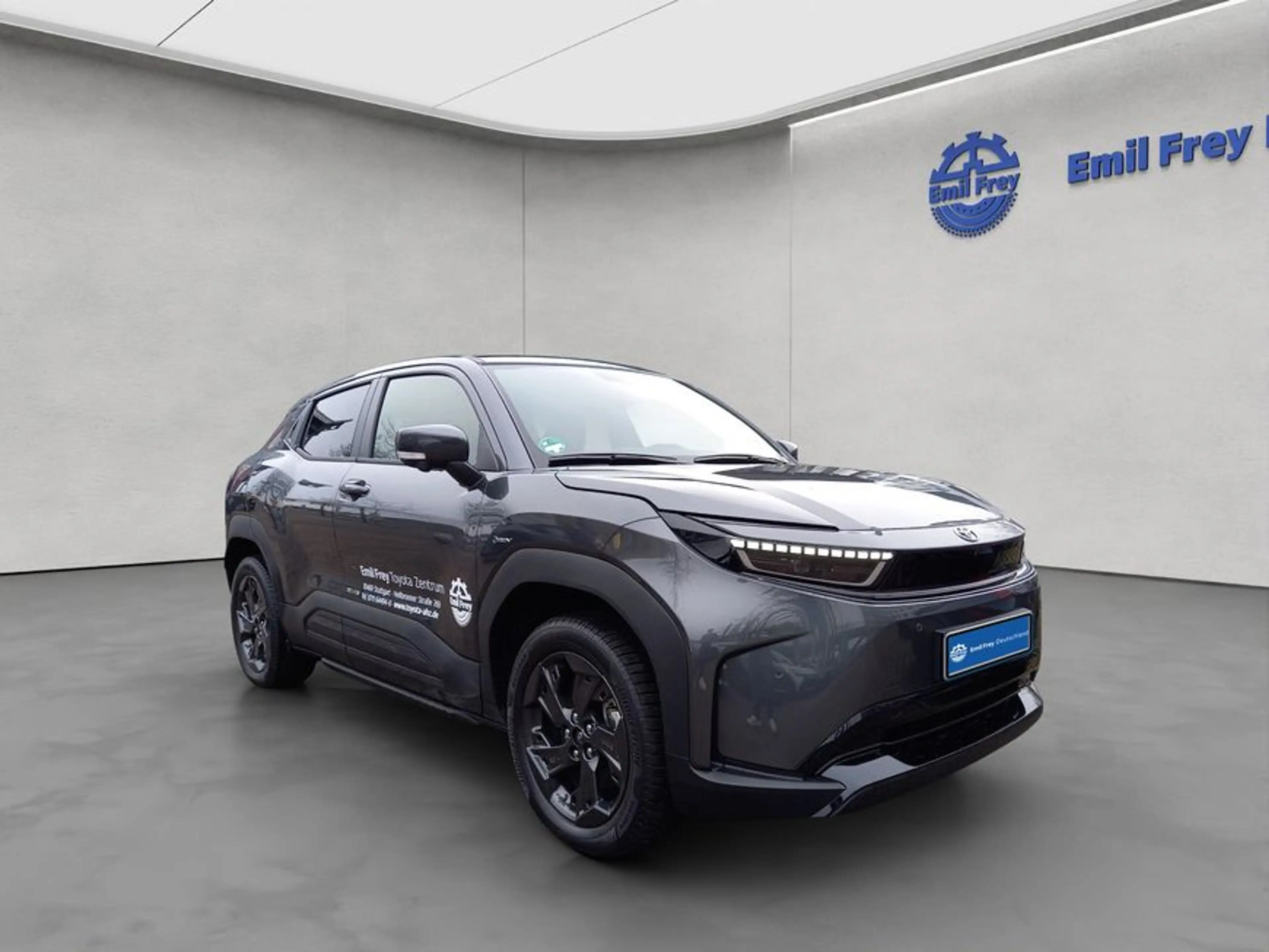 Toyota Urban Cruiser 61kWh Lounge 360° Keyless LED — photo 9
