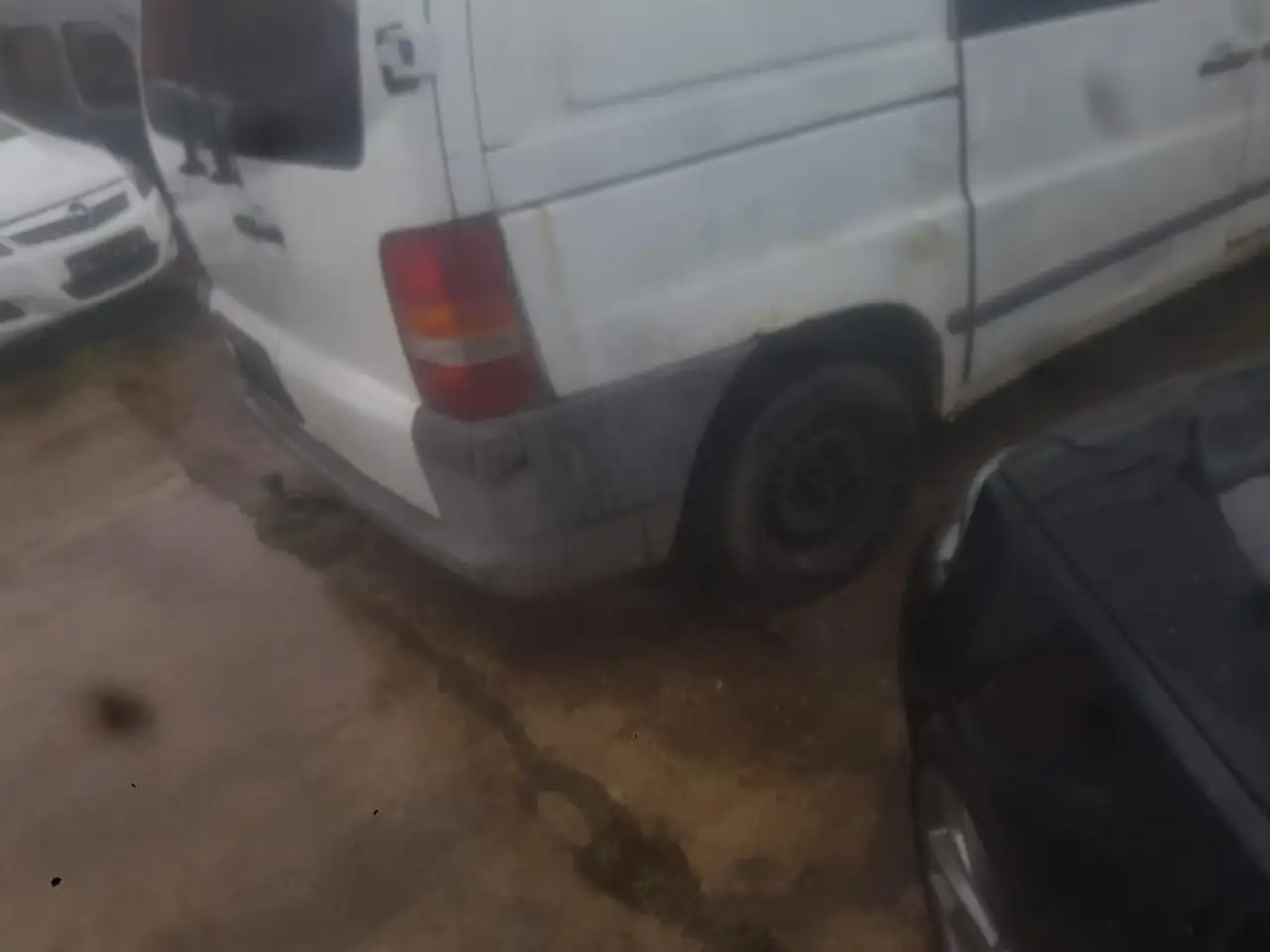 Mercedes-Benz Vito 112 CDI Kasten (638), foto 8