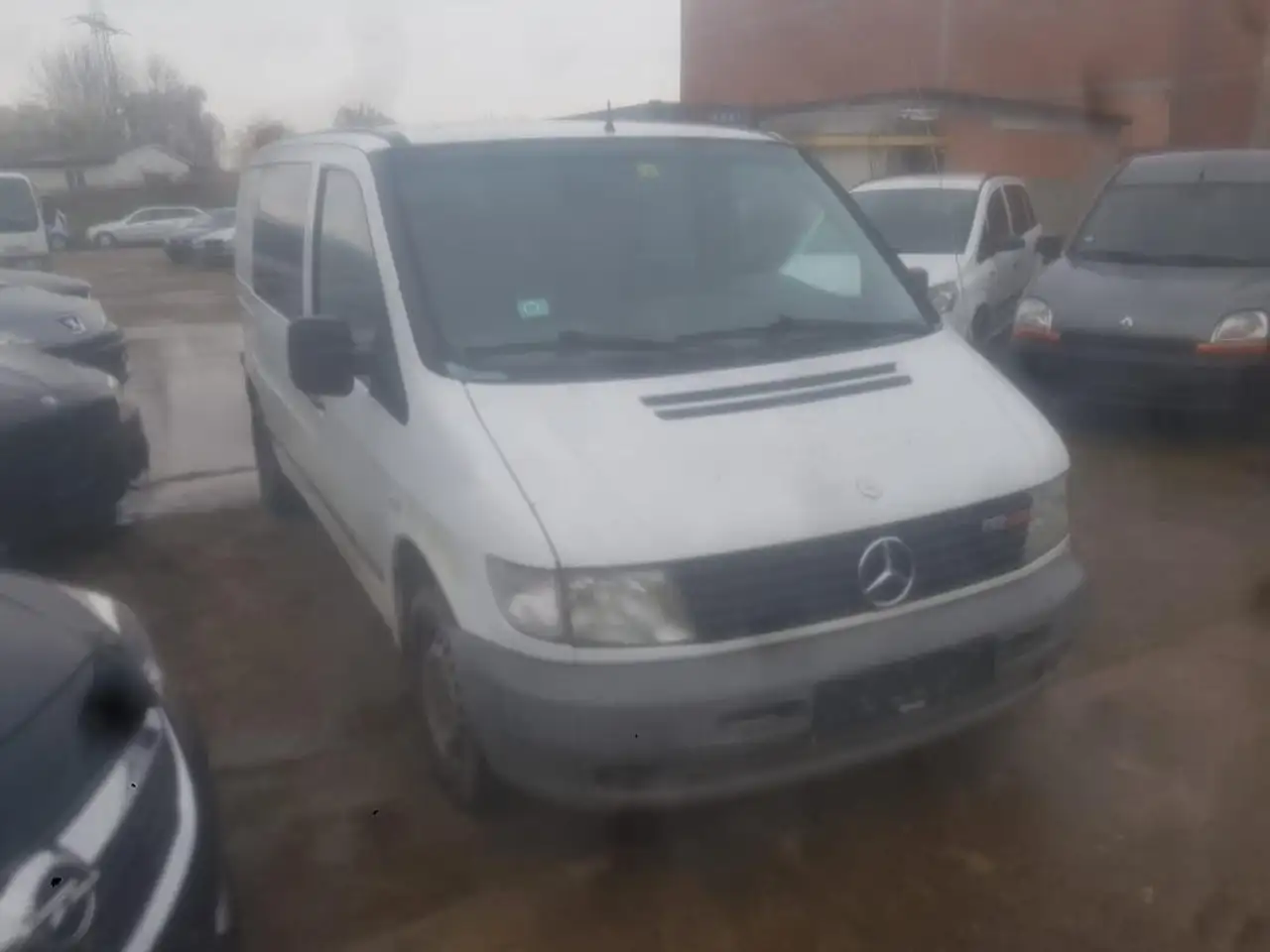 Mercedes-Benz Vito 112 CDI Kasten (638), foto 9