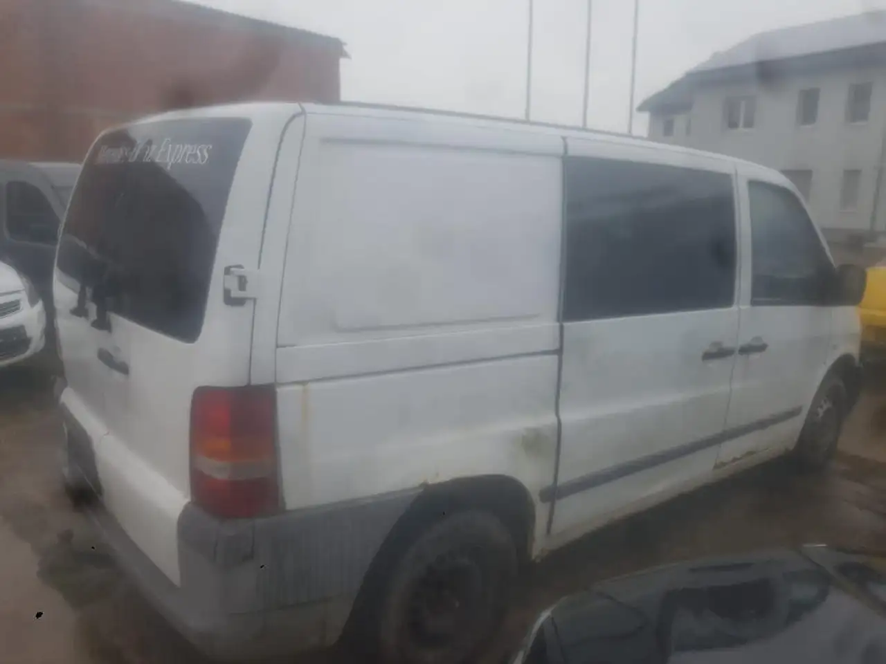 Mercedes-Benz Vito 112 CDI Kasten (638), foto 3