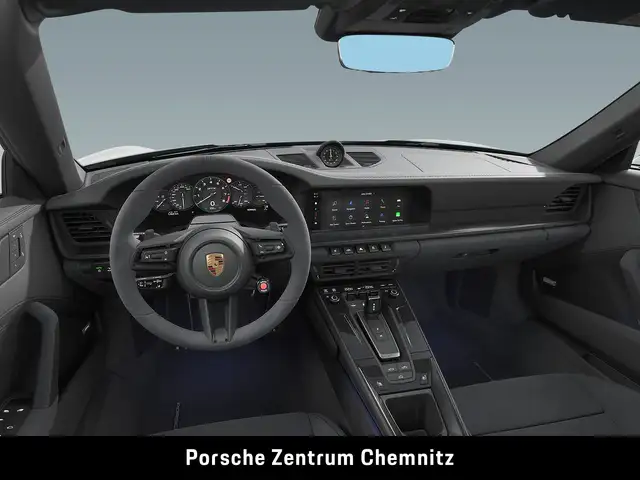 Porsche 911 view 5