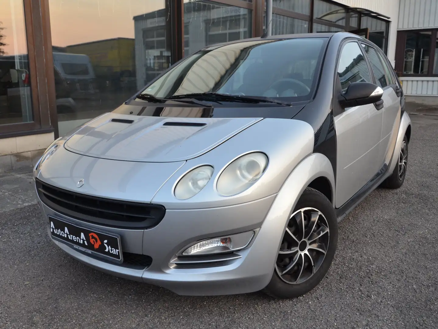 smart forFour 1,3 Pulse-70kW,Airbag,Servo,CD-Radio,El.Fensterh Schwarz - 1