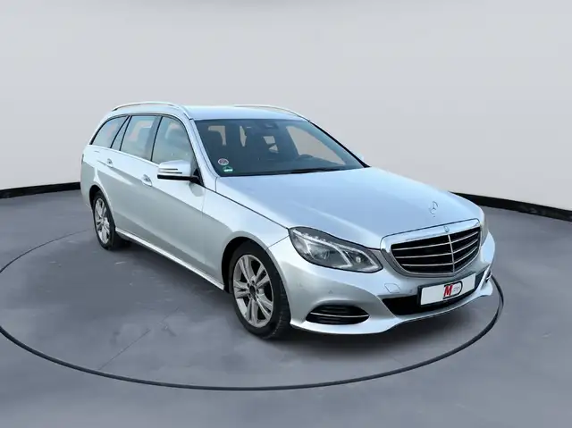 Mercedes-Benz E 350 4-Matic | Intelligent Light System | Airmatic uvm.