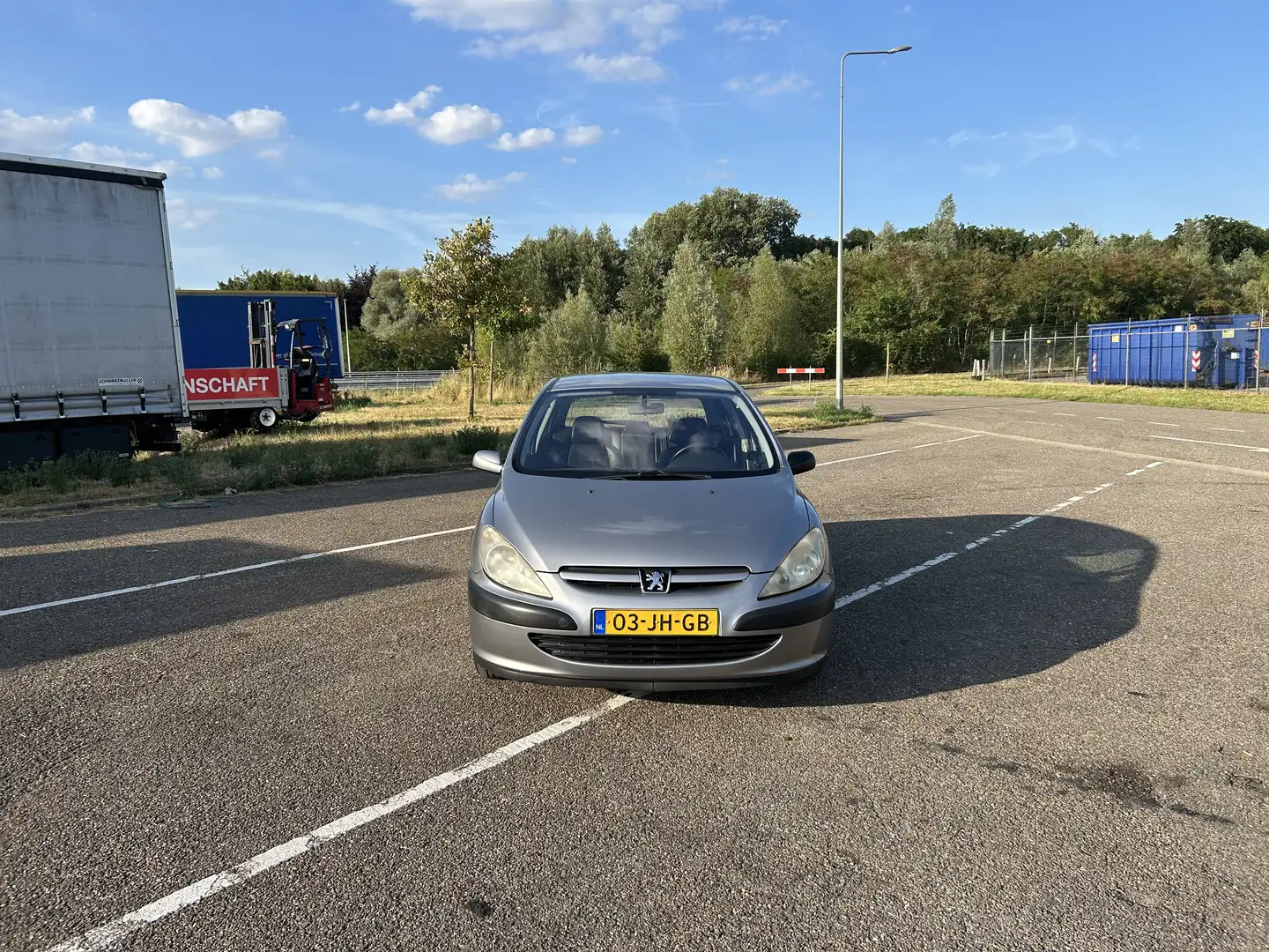 Peugeot 307 2.0-16V XSI met APK tot 06-2026 Grijs - 2
