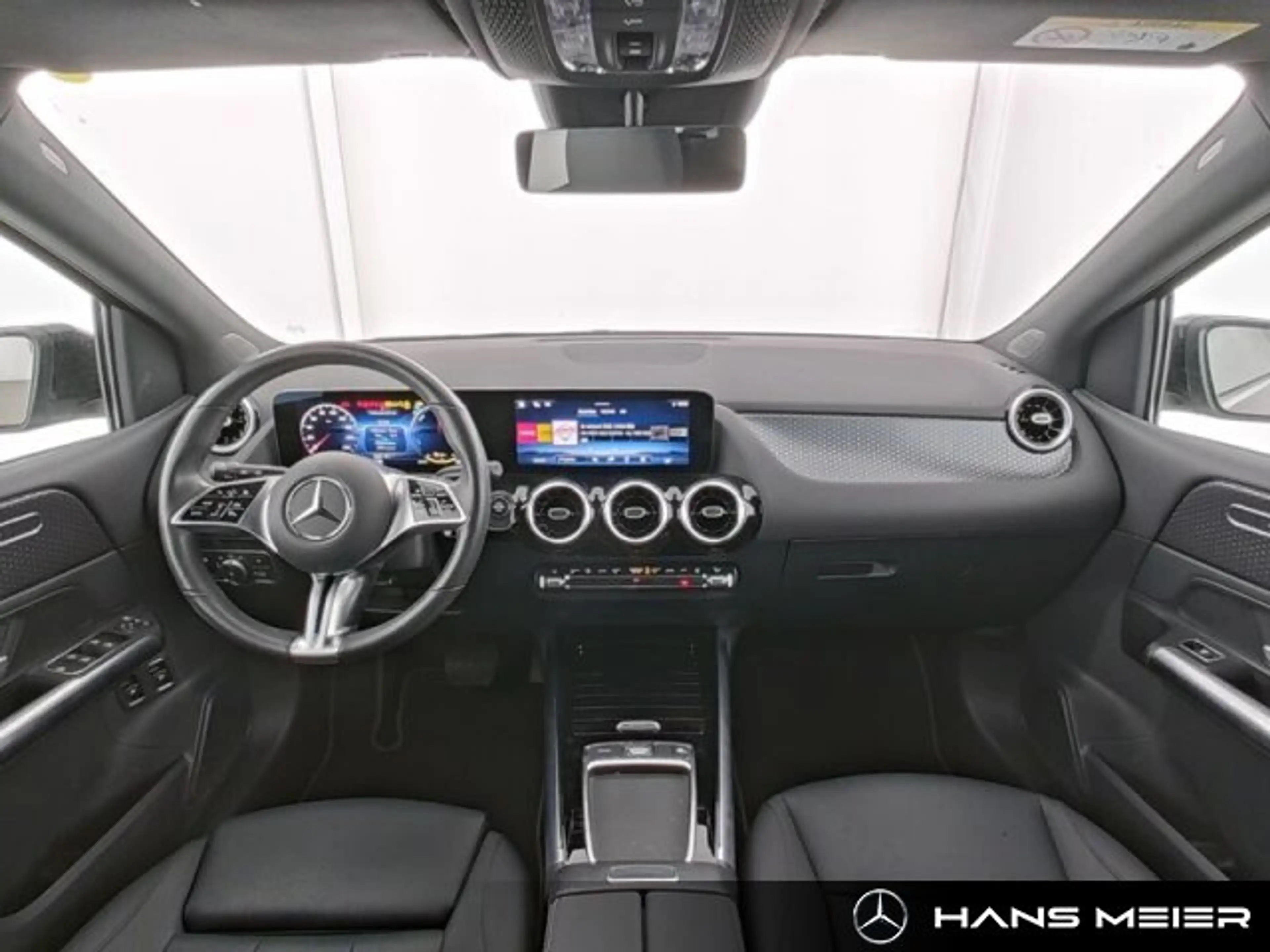 Mercedes-Benz B 250 B 250 e Progressive Panorama Advanced LED Kamera — photo 8