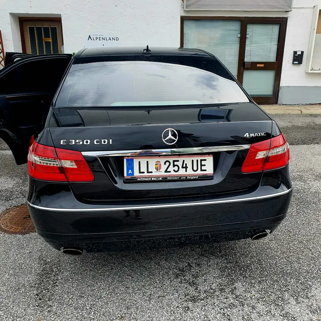 Mercedes-Benz 350 - 1
