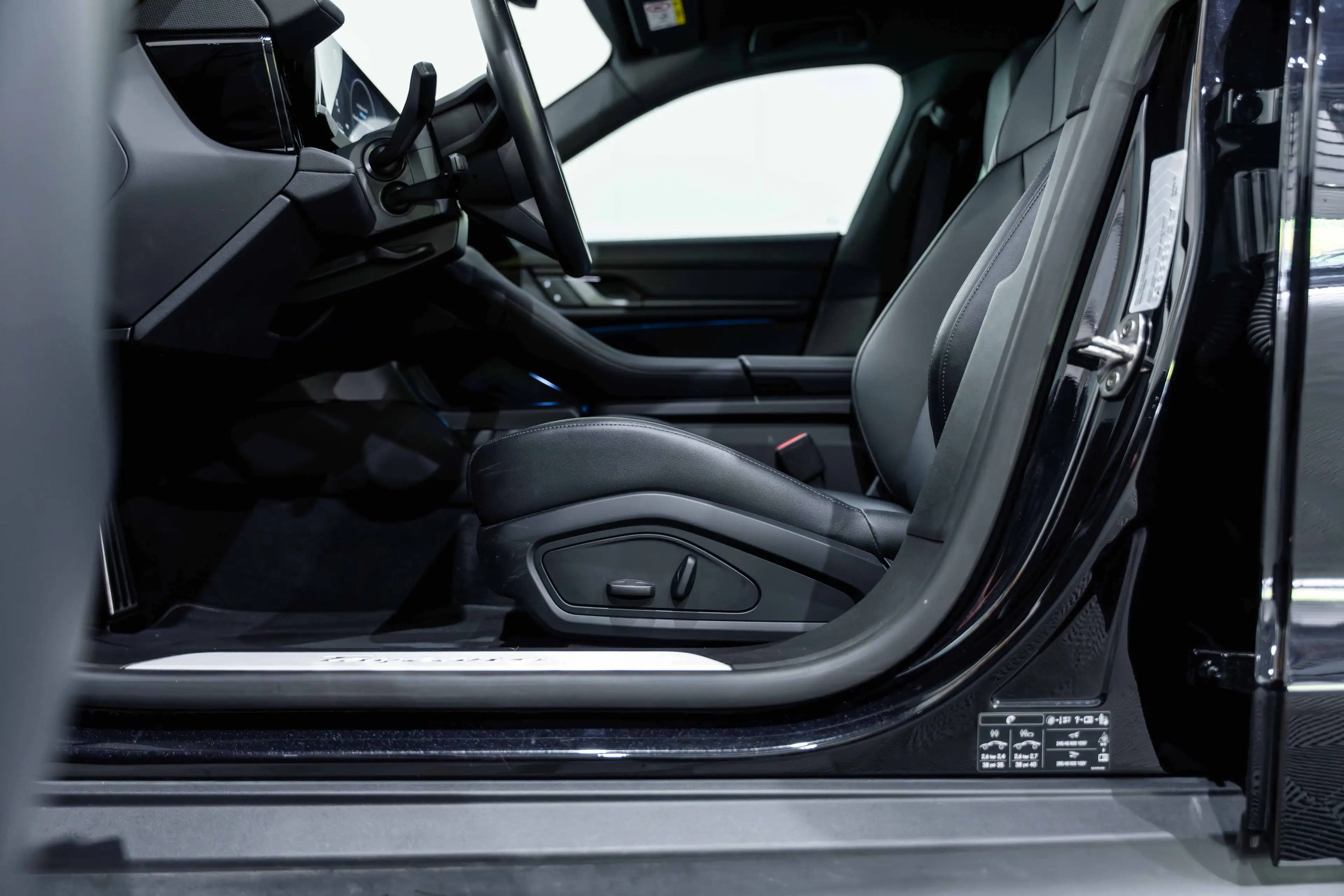 Porsche Taycan 4 Cross Turismo FACE LIFT 21inch/Bose/Luchtvering/ — photo 21