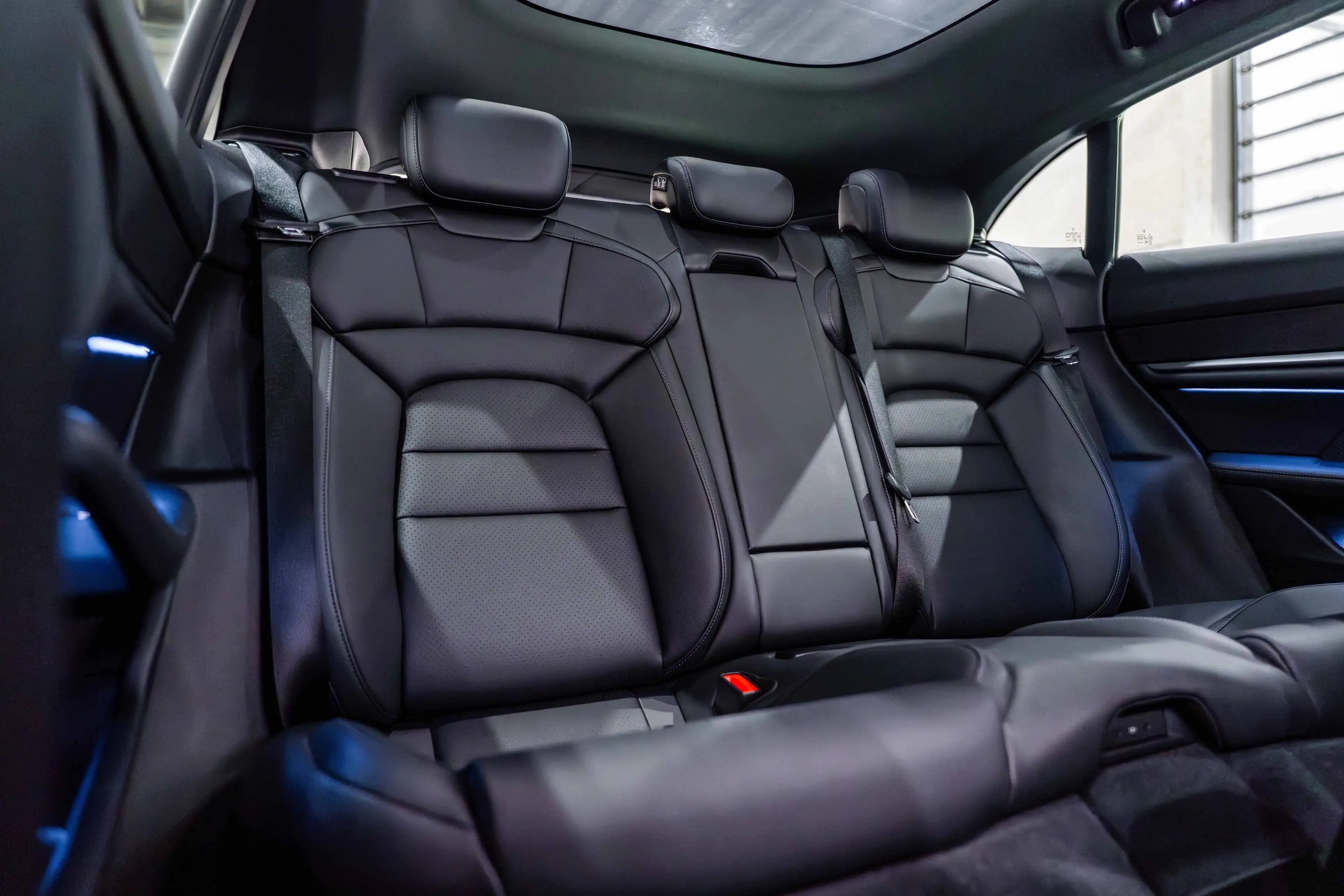 Porsche Taycan 4 Cross Turismo FACE LIFT 21inch/Bose/Luchtvering/ — photo 23