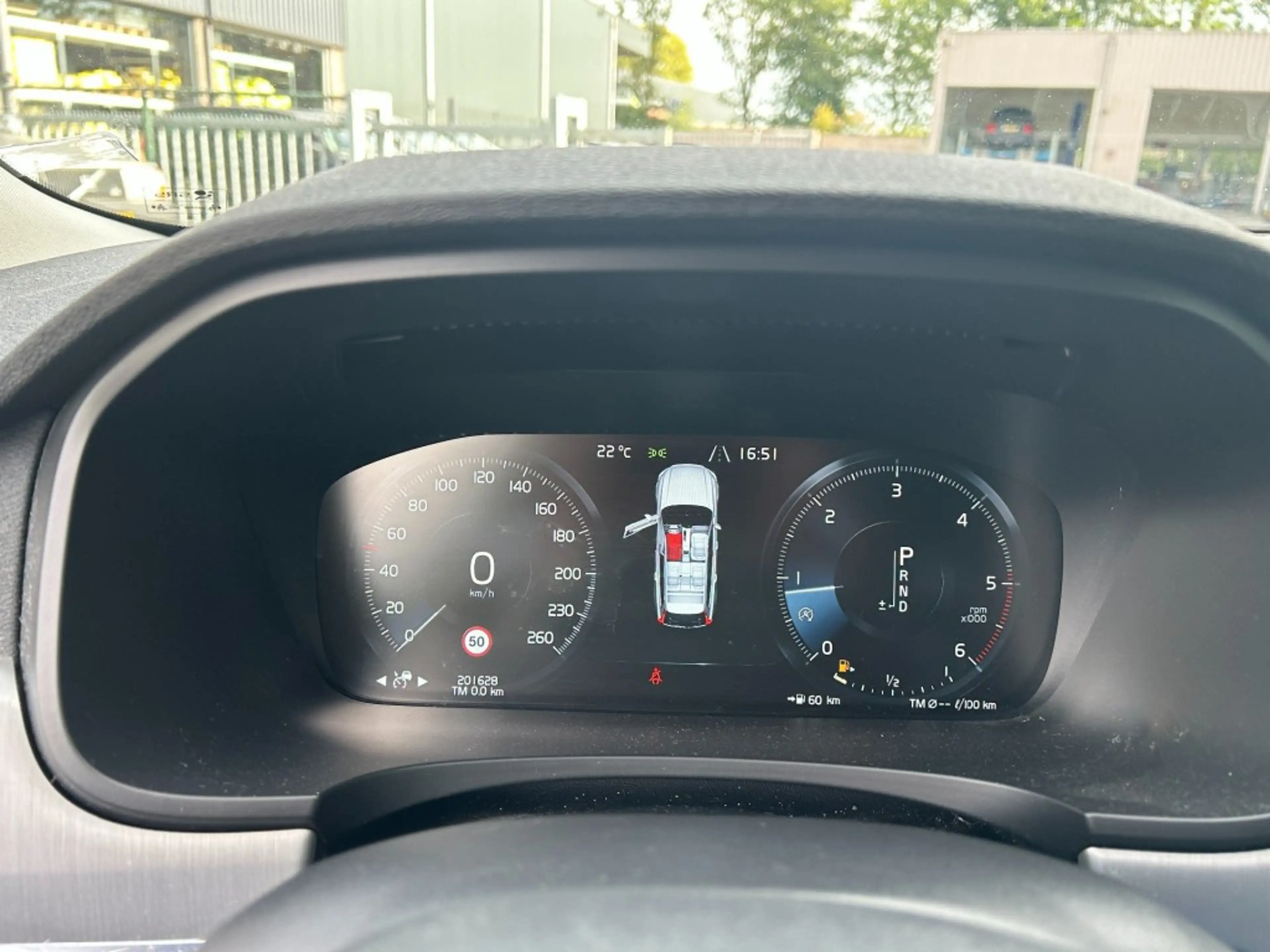 Volvo V90 2.0 D4 MOMENTUM Geartronic — photo 20