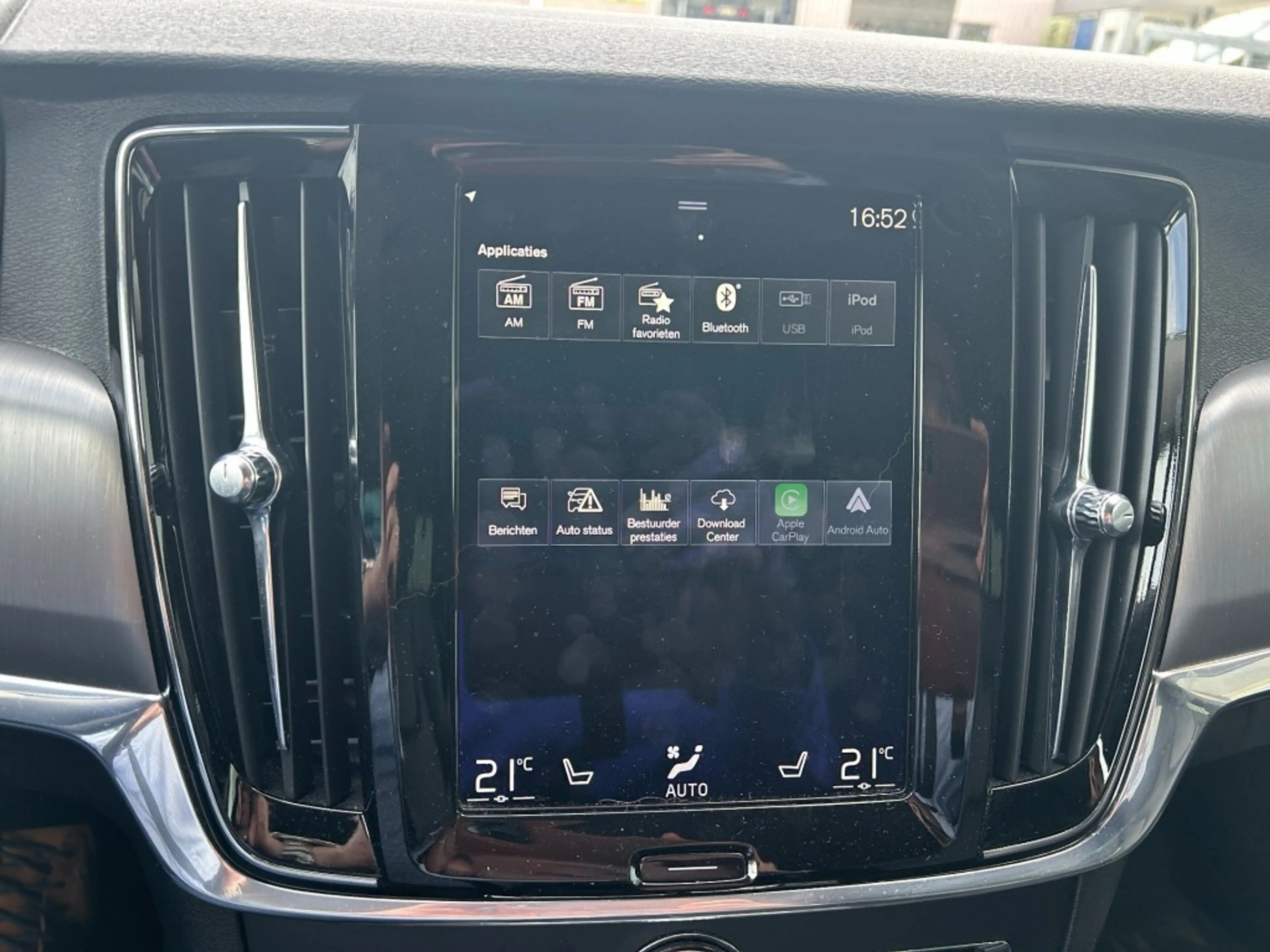 Volvo V90 2.0 D4 MOMENTUM Geartronic — photo 30