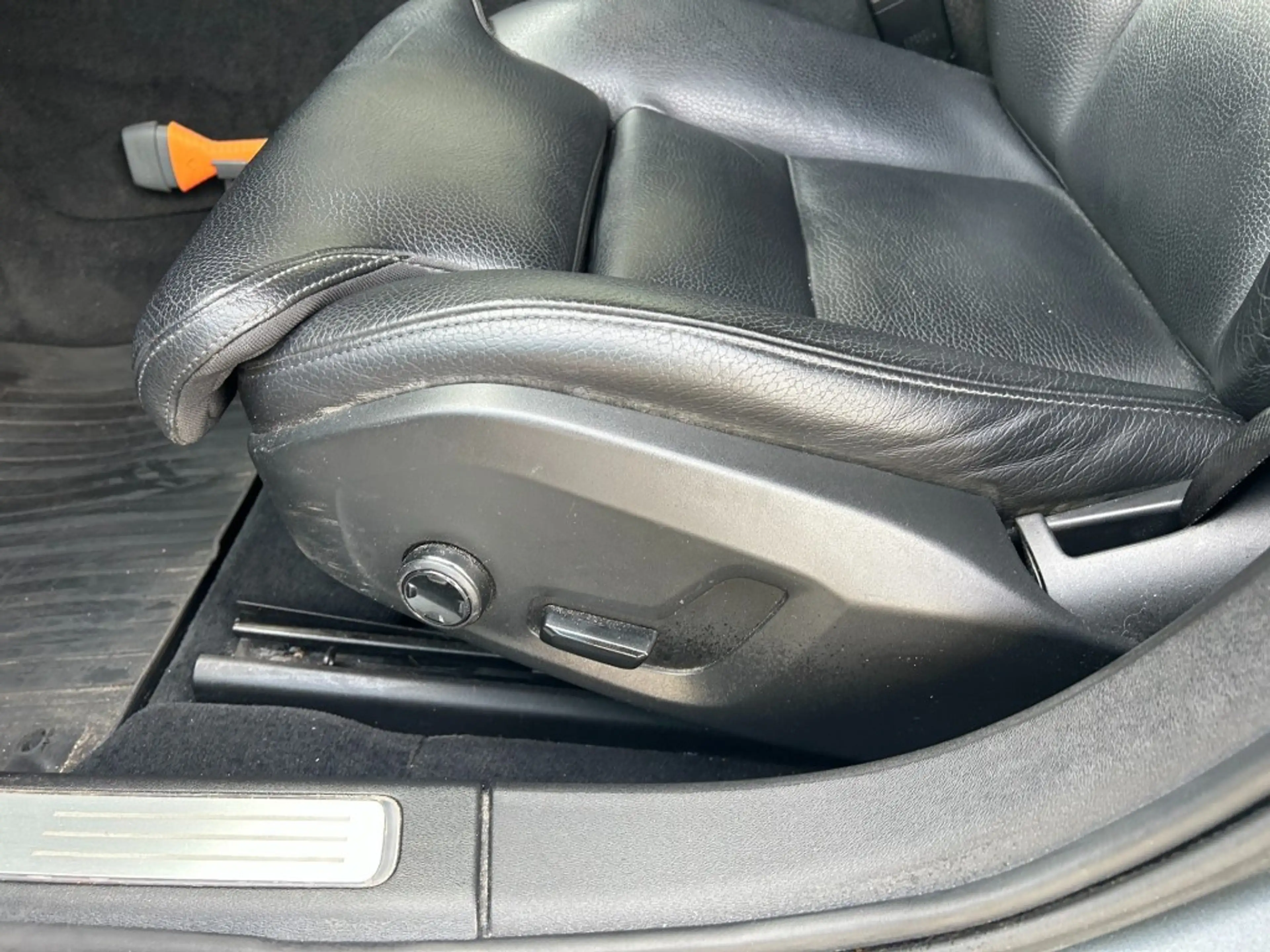 Volvo V90 2.0 D4 MOMENTUM Geartronic — photo 19