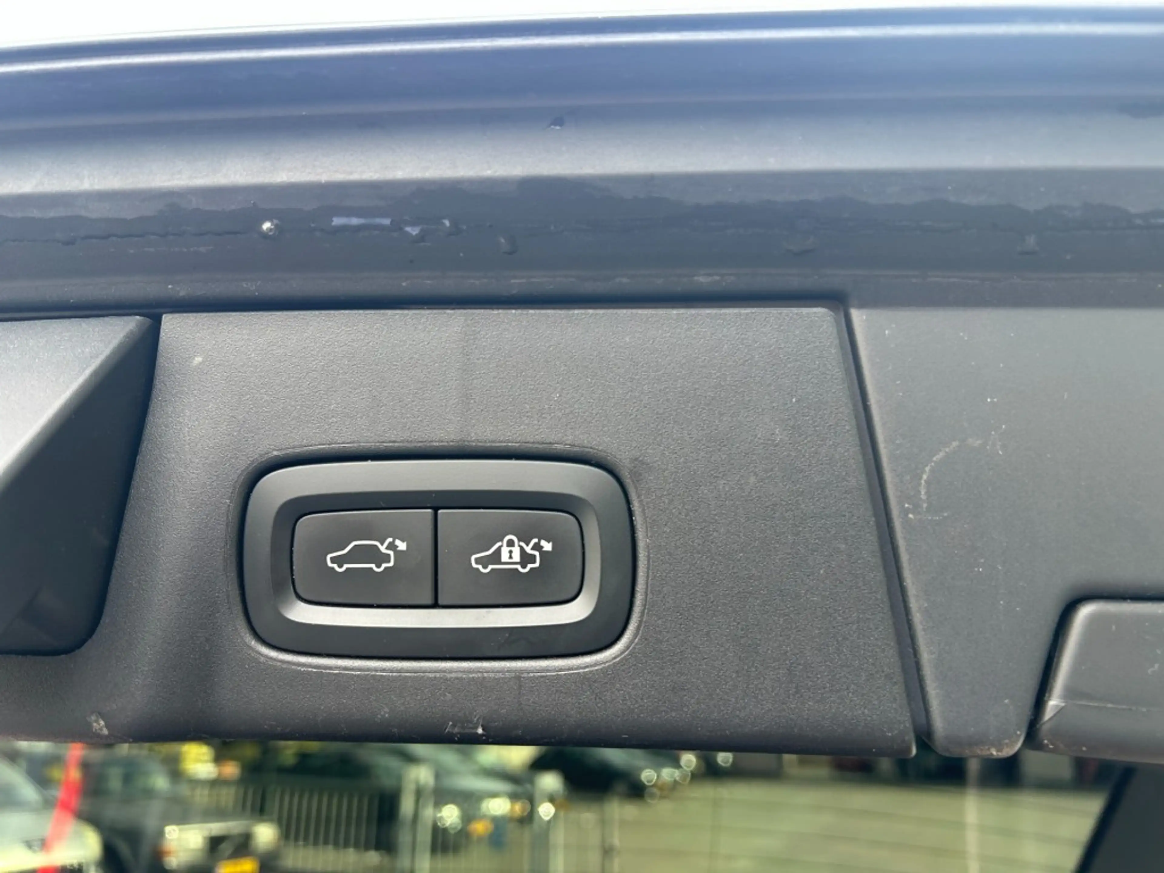 Volvo V90 2.0 D4 MOMENTUM Geartronic — photo 10