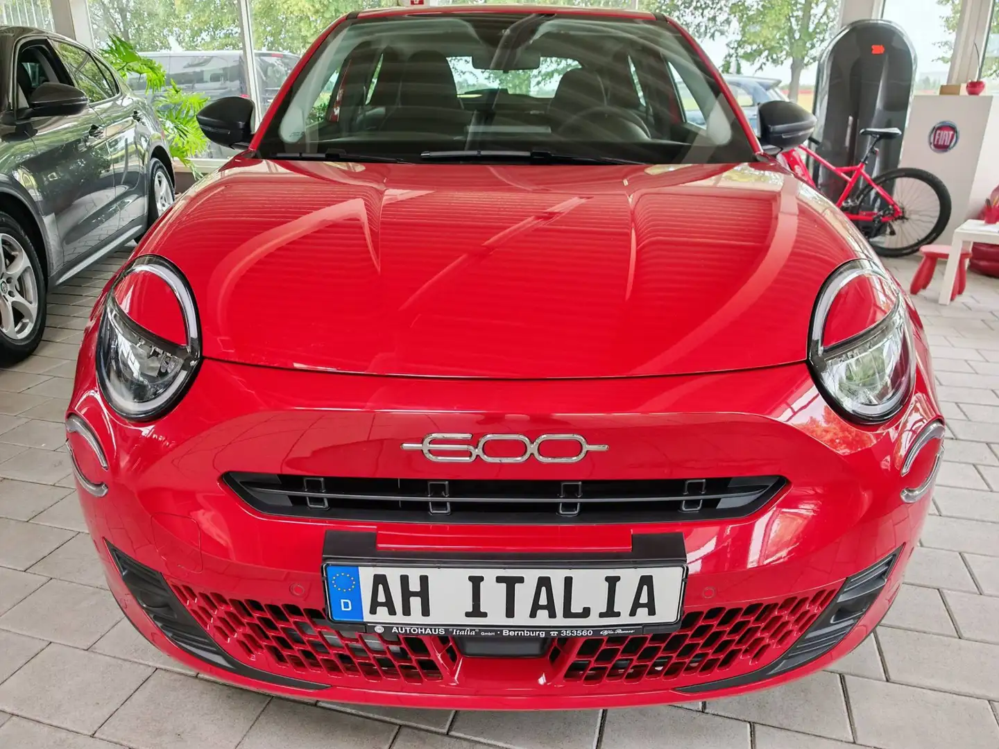 Fiat 600 Hybrid 1.2 T3 DCT Kamera-Klimaauto-360° PDC-LED Rot - 1