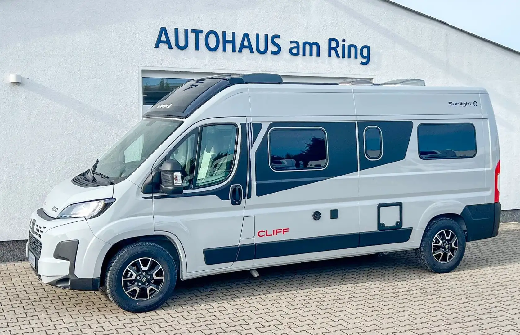 Sunlight Cliff600X Sat TV Multimedia Aktion Van,Snow,Go! Gris - 1