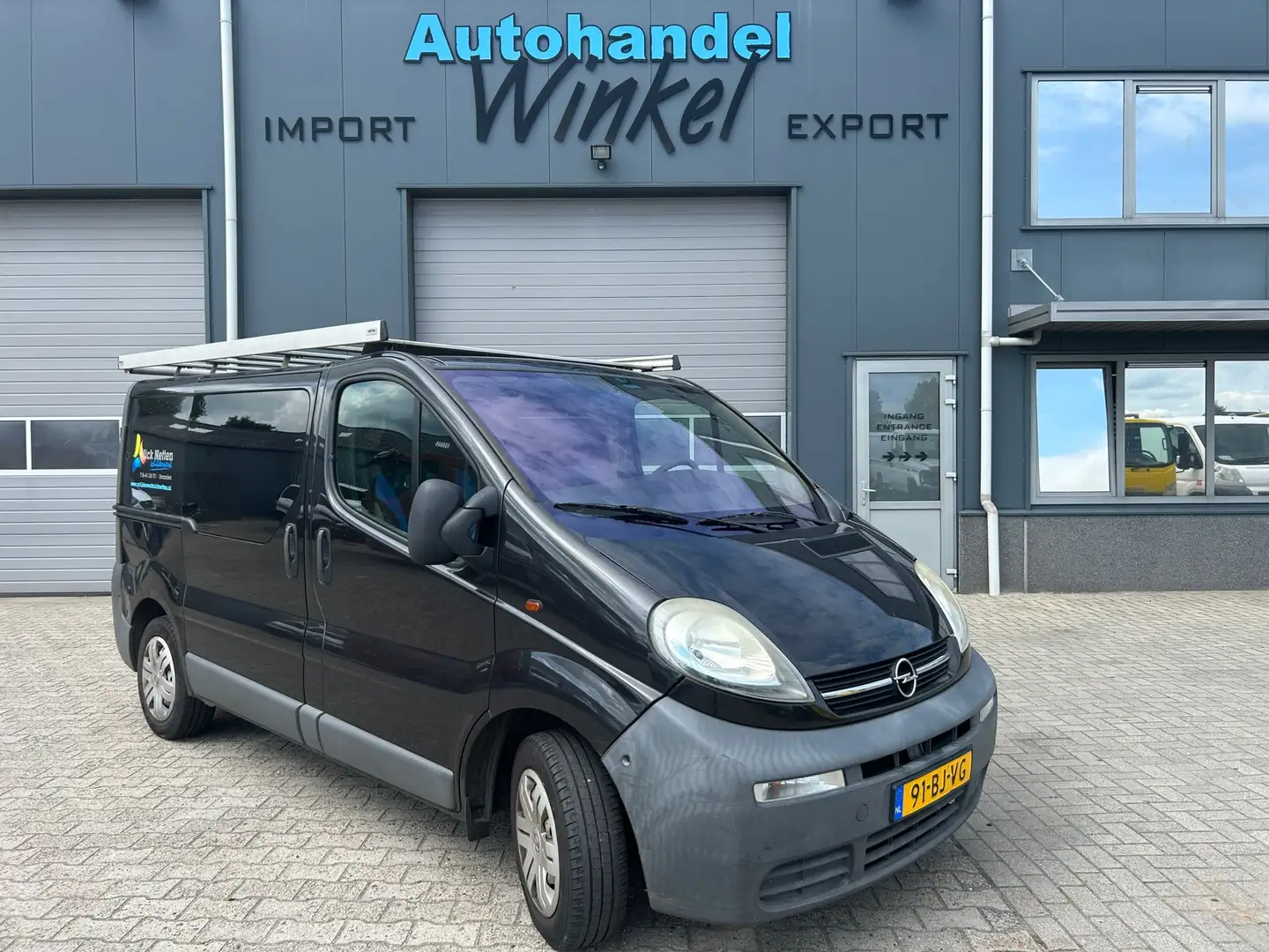 Opel Vivaro 1.9 DTI DUB CAB AIRCO Zwart - 1