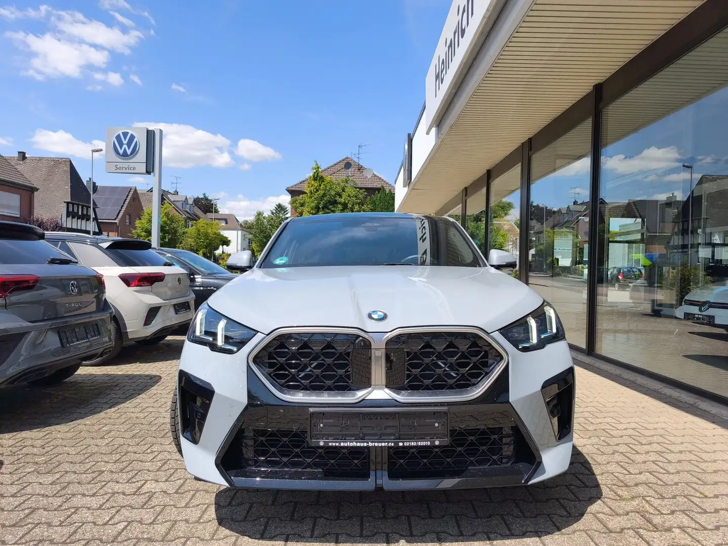 BMW X2 20 i sDrive M Sport MY2025,LED,HUD,Kessy,AHK Grau - 2