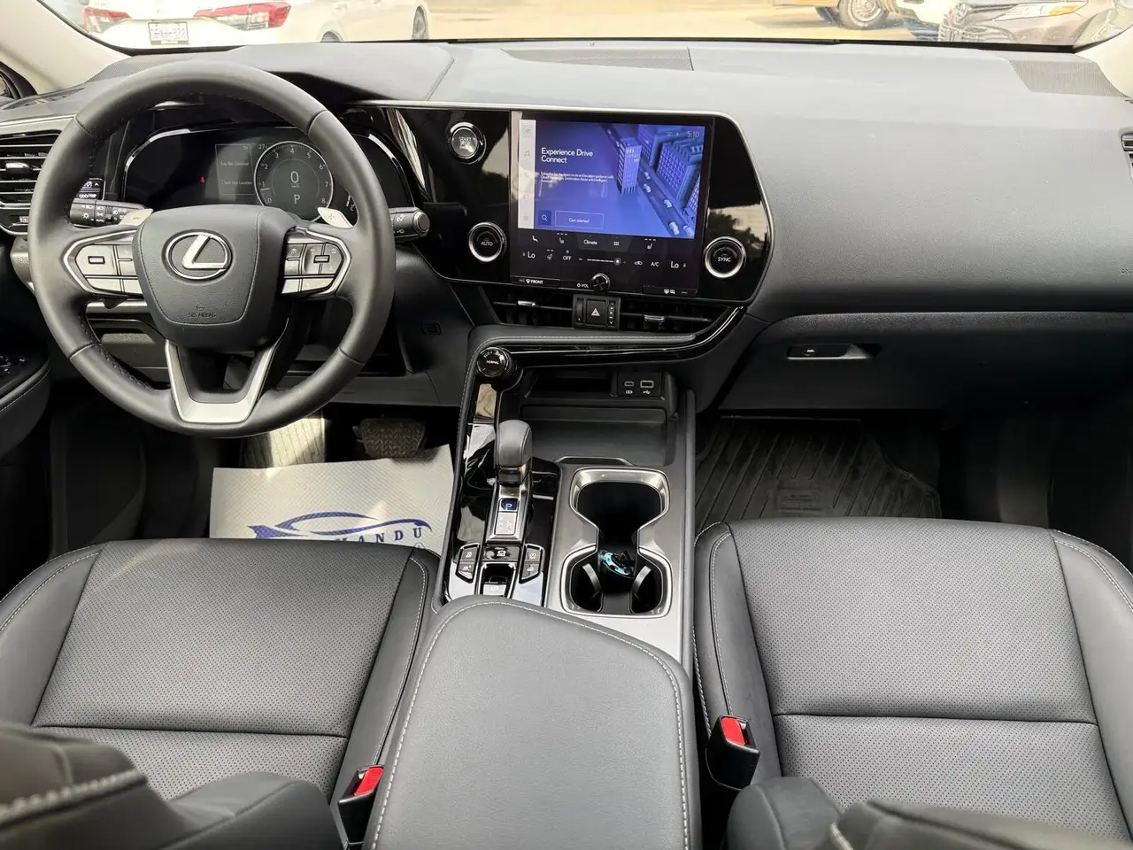 Lexus NX снимка Lexus NX