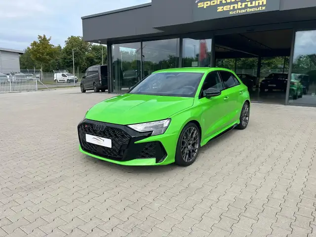 Audi RS3 Sportback S tronic Schalensitze, Sonos, SportAGA