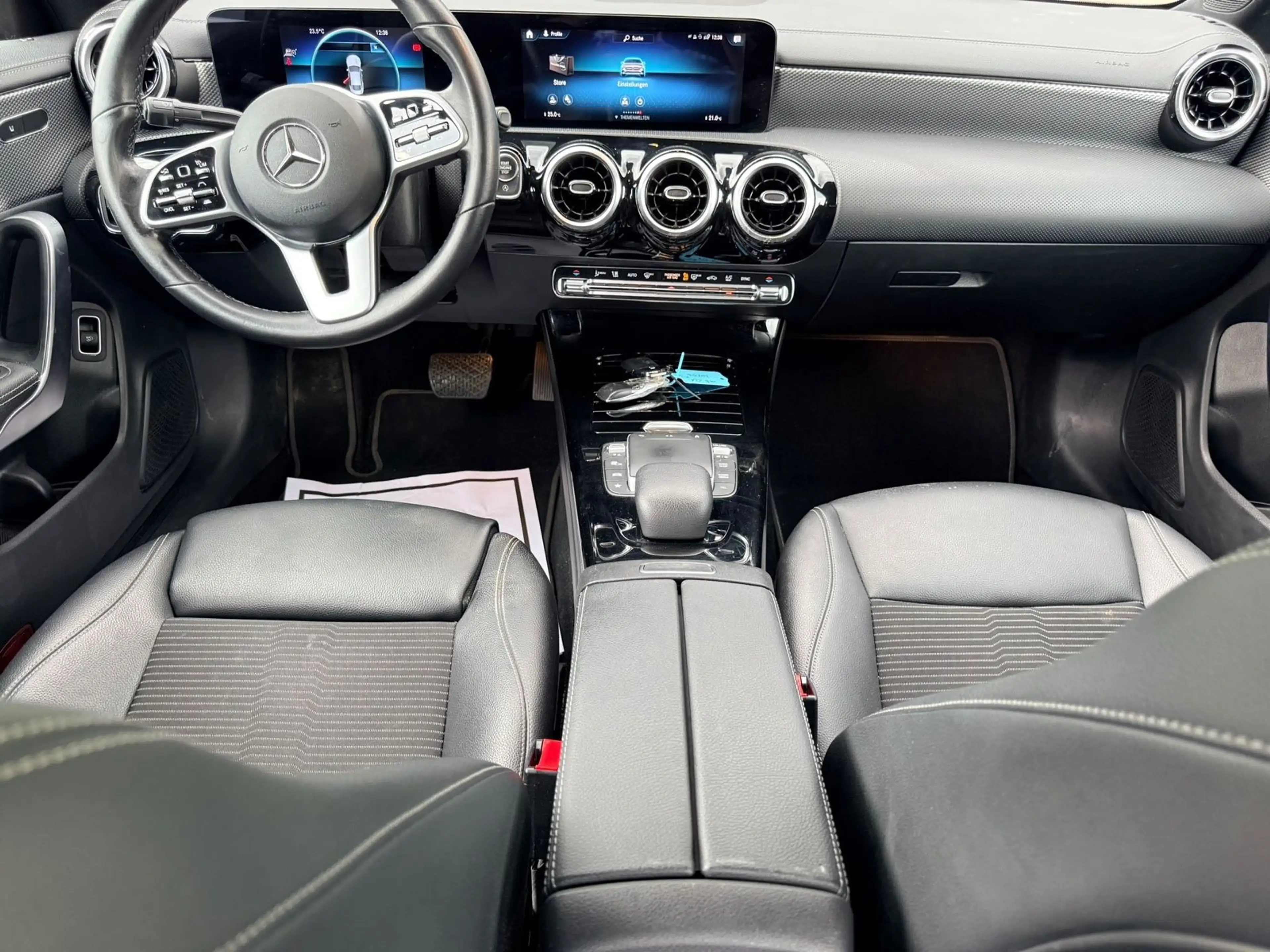 Mercedes-Benz CLA 220 CLA CLA 220 d LED 1ERH ACC — photo 14