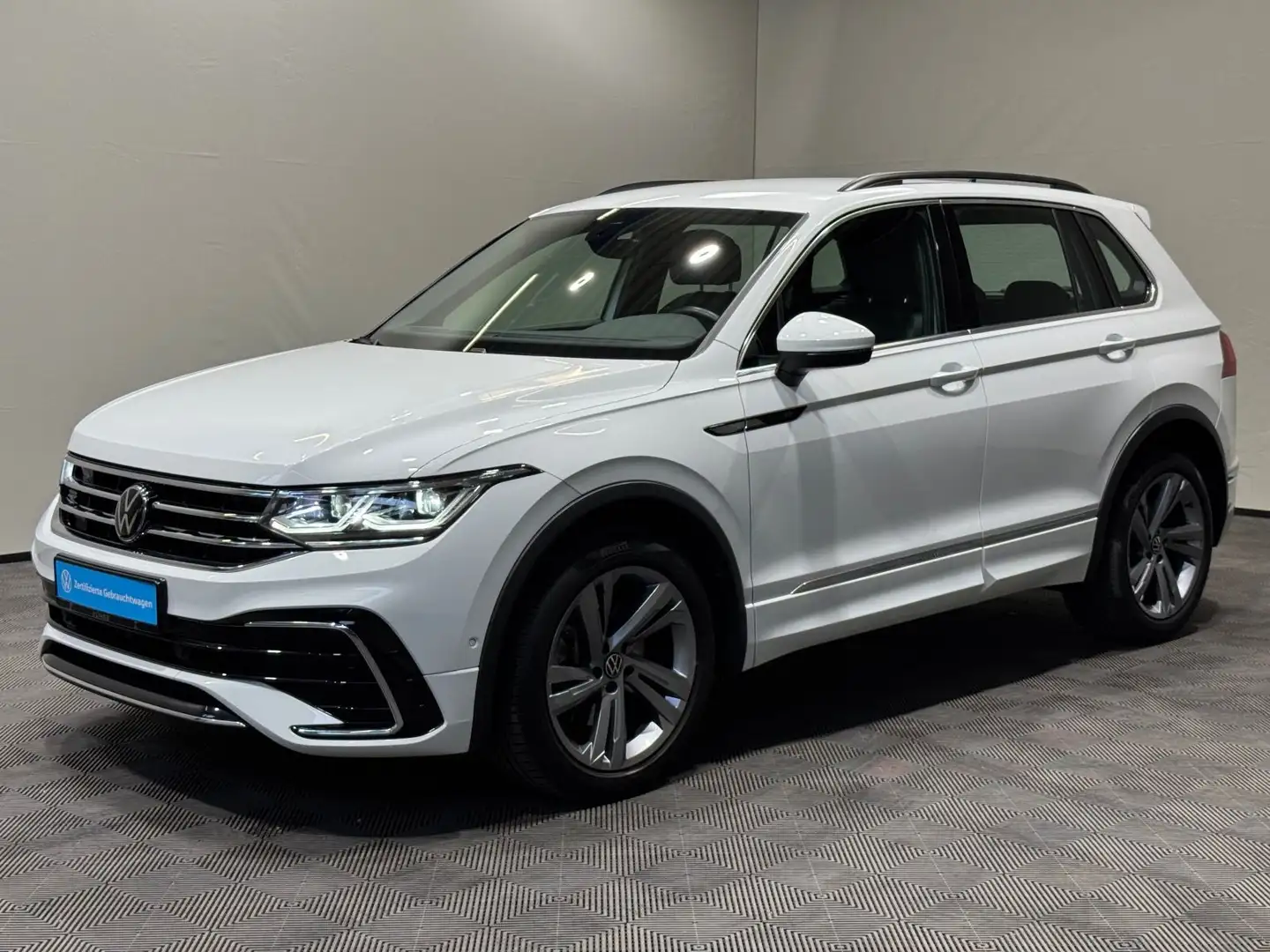 Volkswagen Tiguan R-Line 2.0 TSI DSG 4M | MATRIX NAV KAMERA Wit - 2