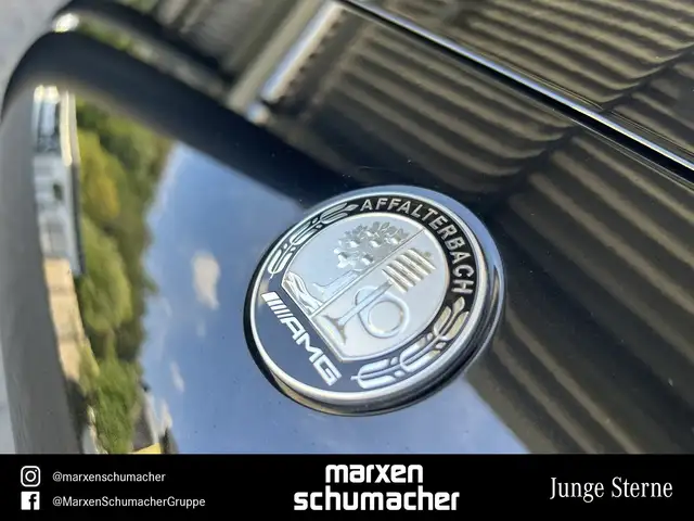Mercedes-Benz C-Class view 9