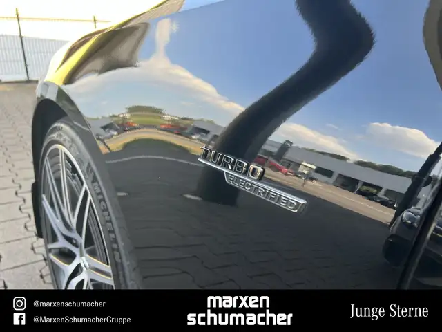 Mercedes-Benz C-Class view 7