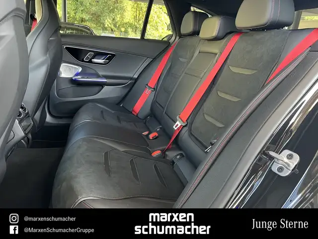 Mercedes-Benz C-Class view 13