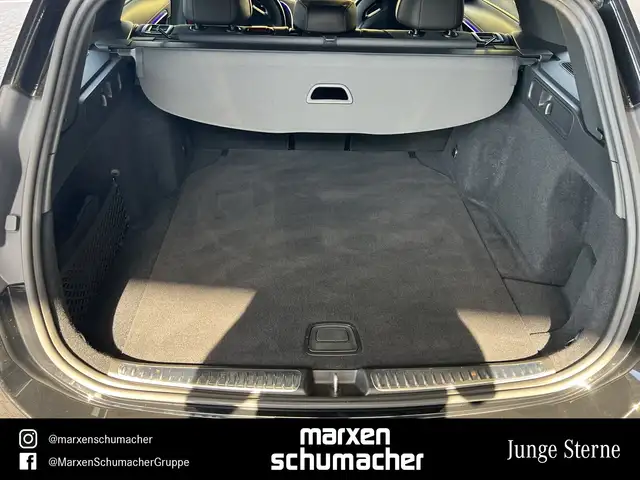 Mercedes-Benz C-Class view 15